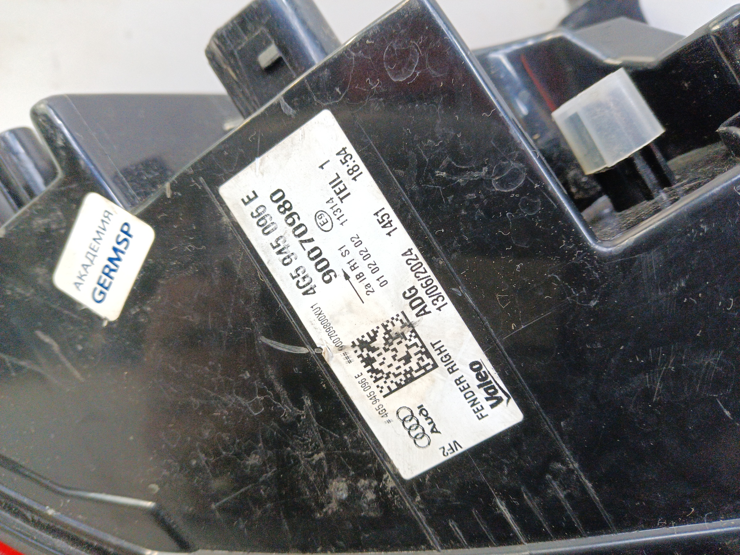 Фонарь задний правый наружный Audi A6 C7 Sedan Restail LED