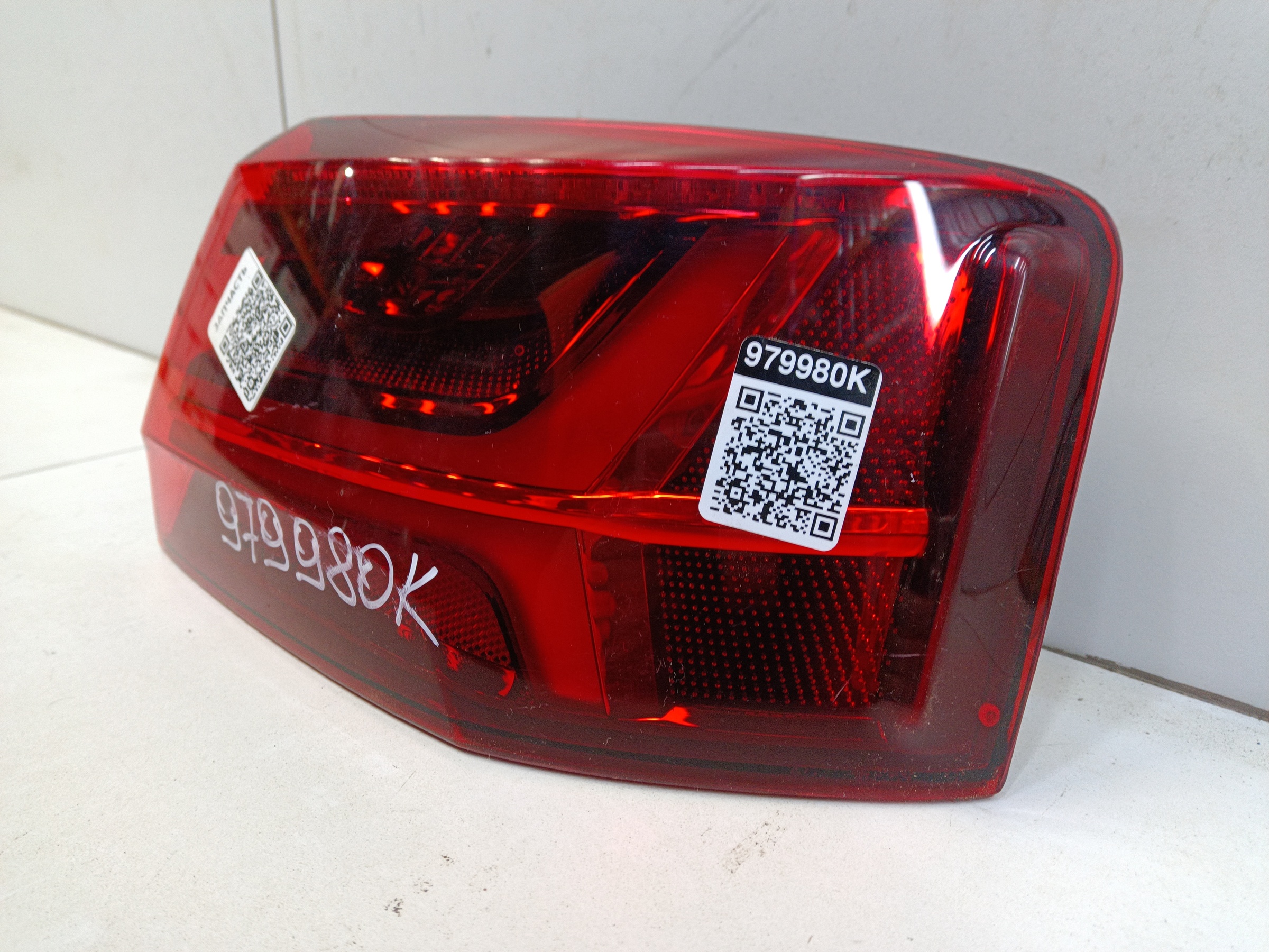 Фонарь задний правый наружный Audi A6 C7 Sedan Restail LED