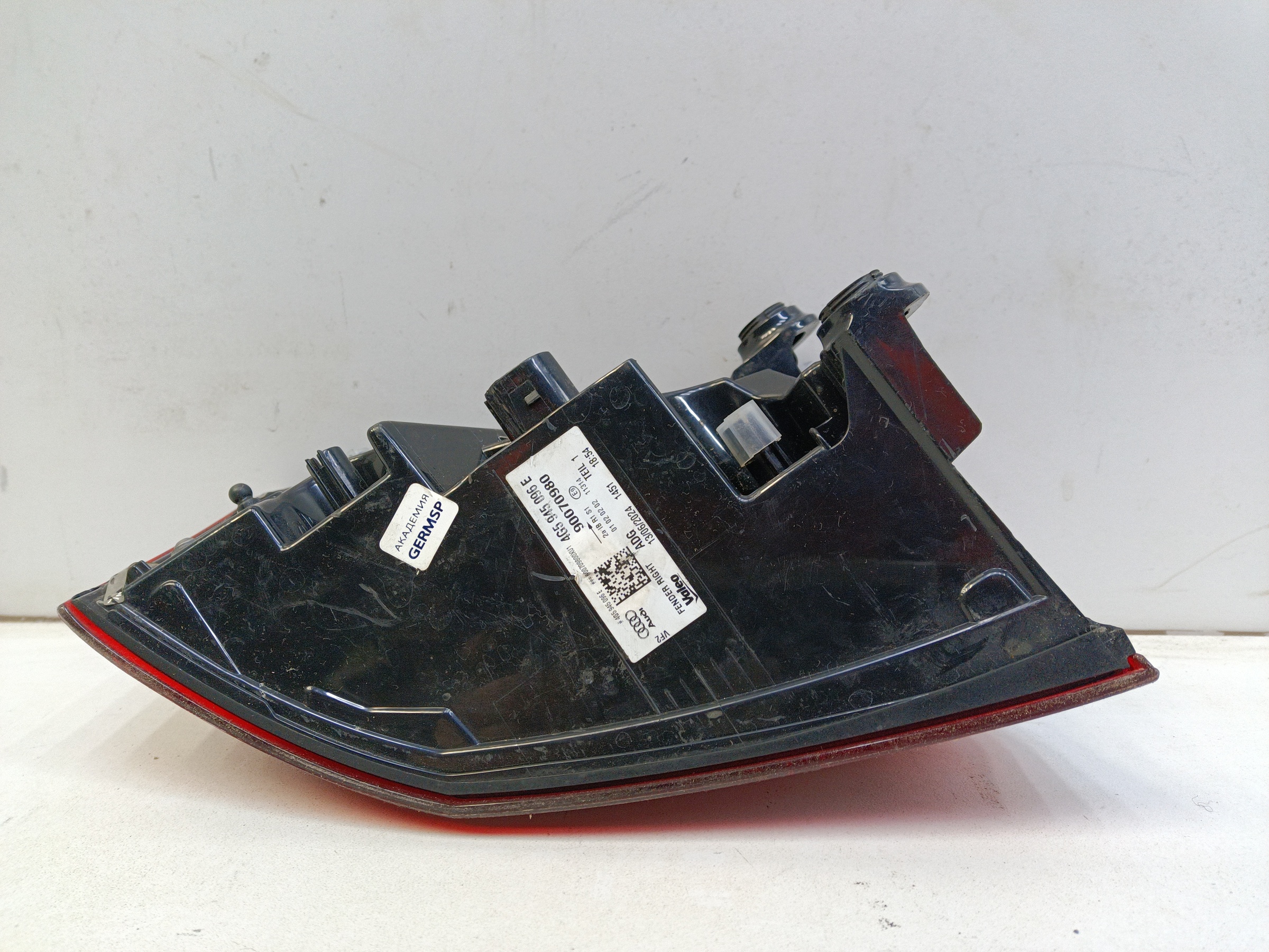 Фонарь задний правый наружный Audi A6 C7 Sedan Restail LED