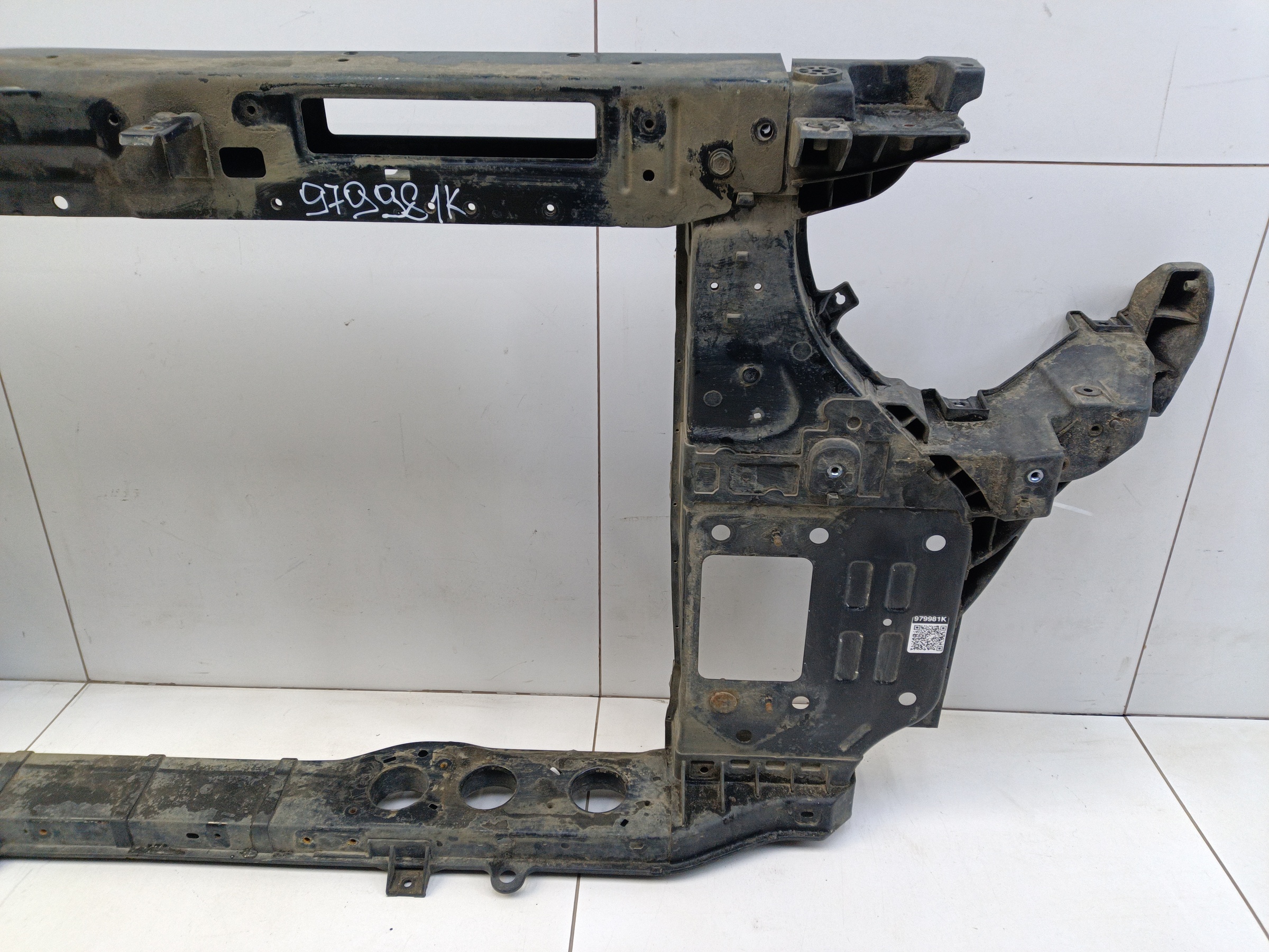 Панель передняя Kia Carnival 3