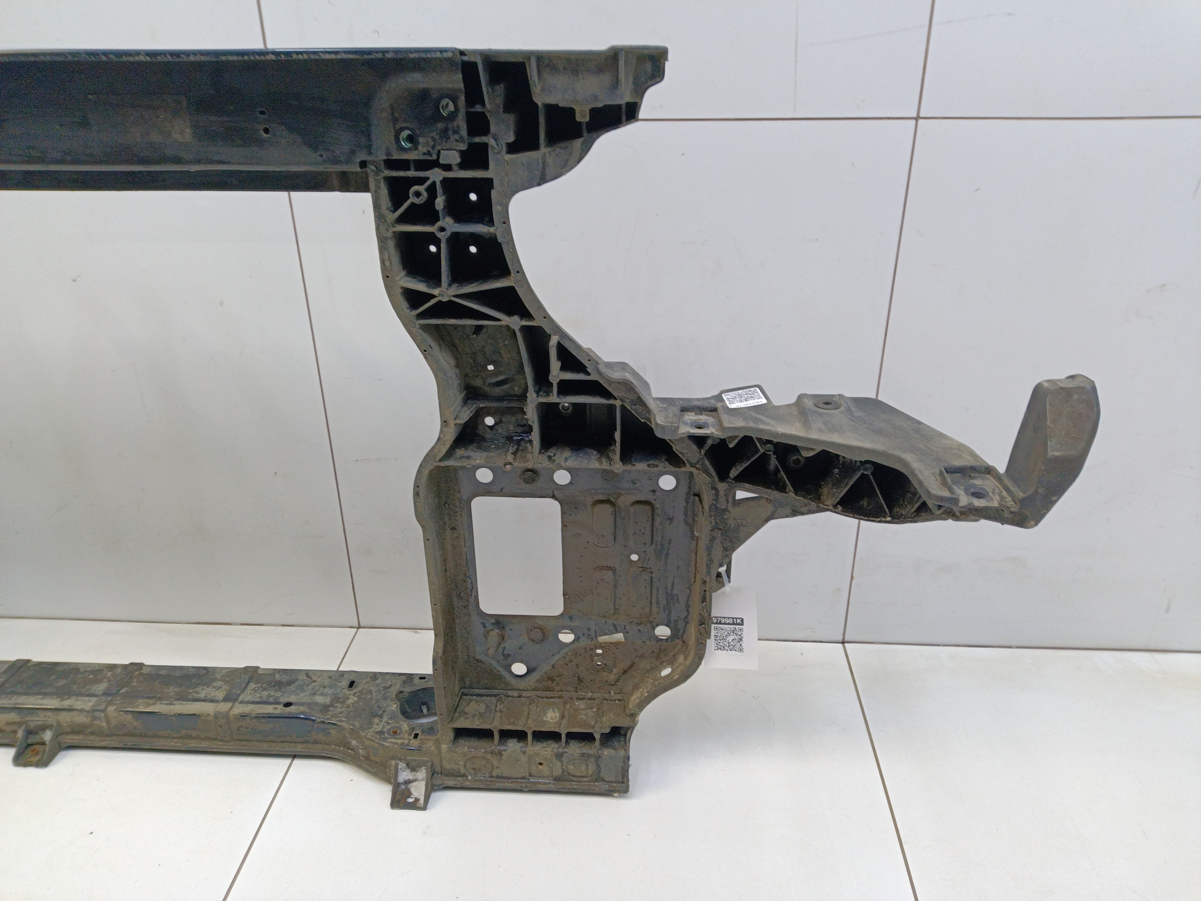 Панель передняя Kia Carnival 3