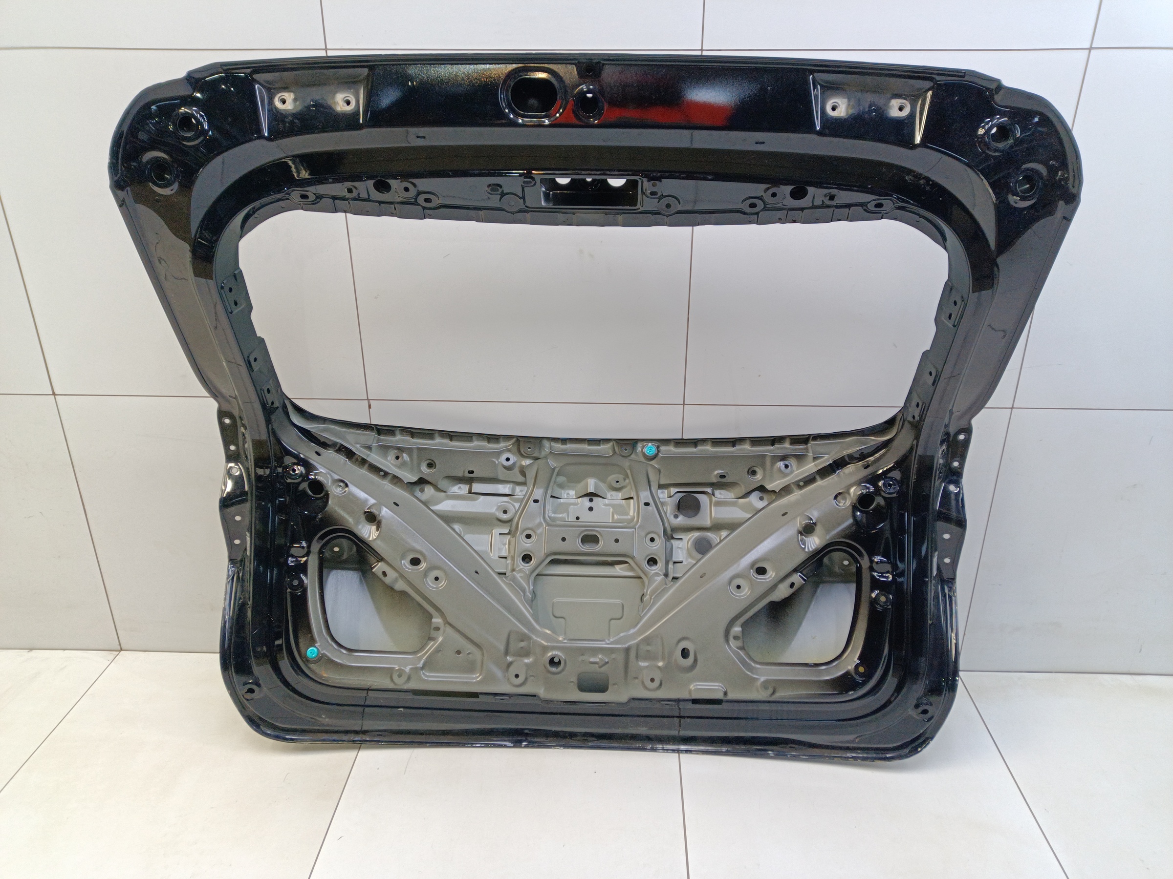 Крышка багажника Changan UNI-K