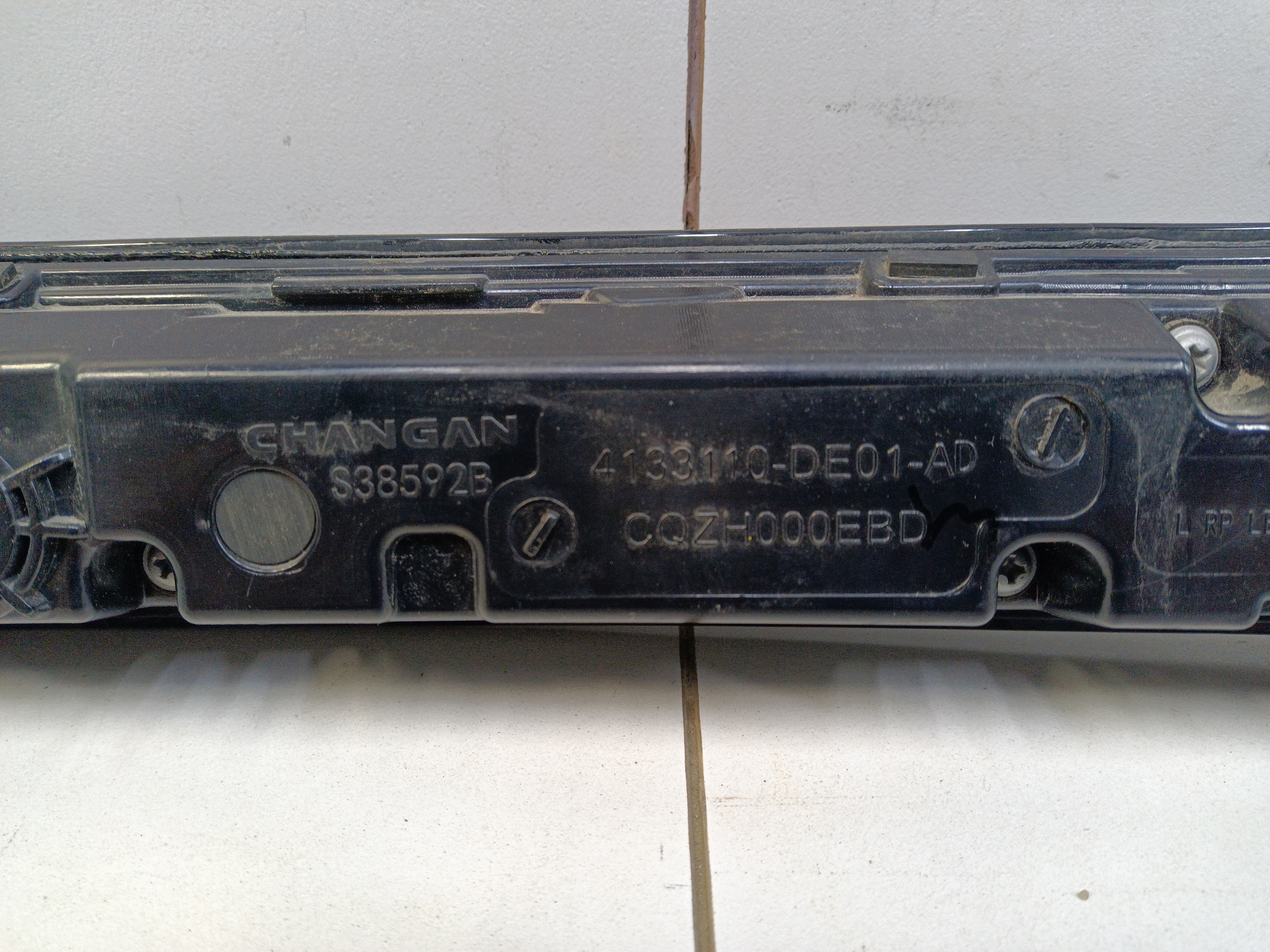 Фонарь крышки багажника Changan Uni-V