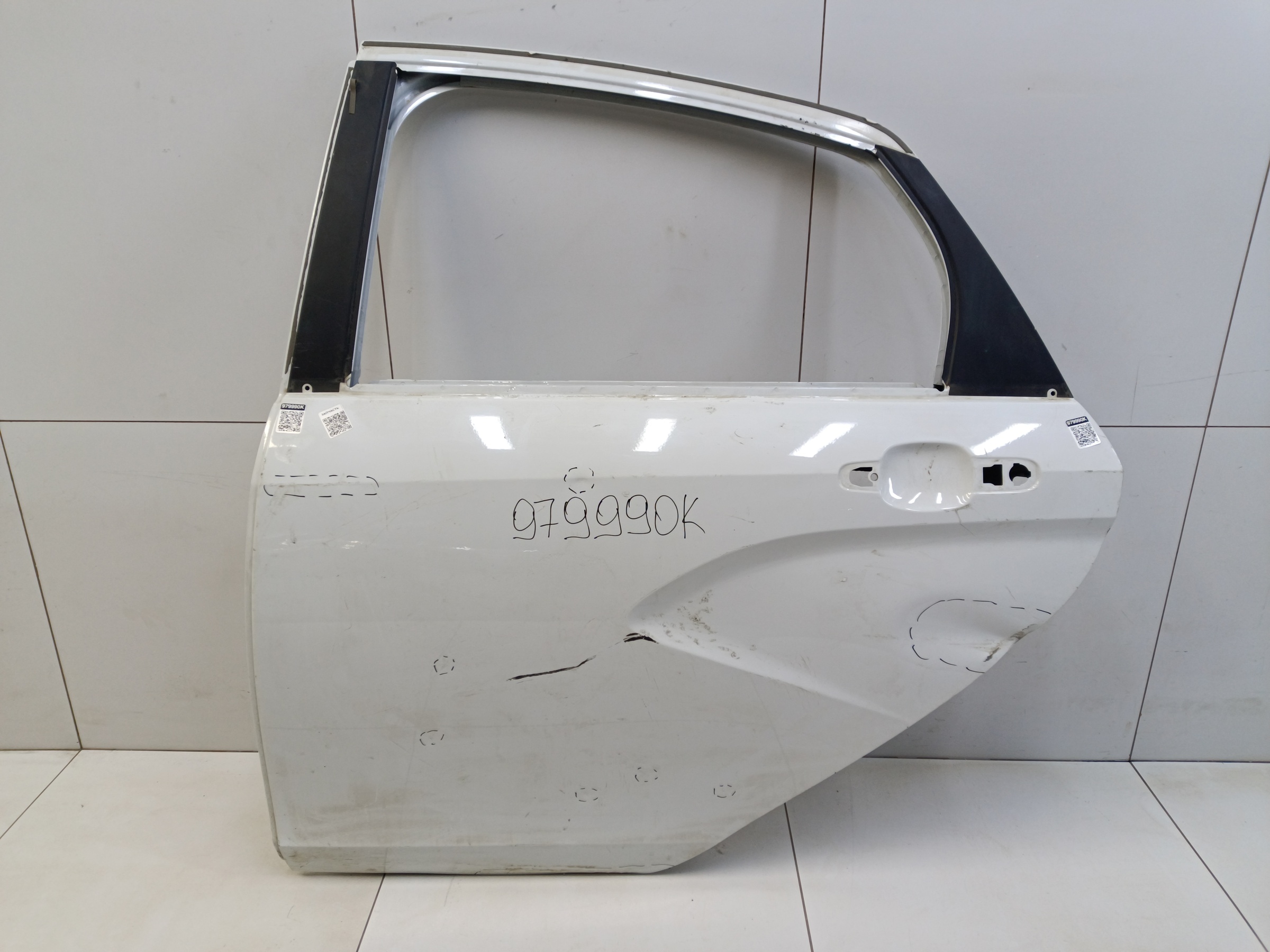 Дверь задняя левая Lada Vesta Sedan