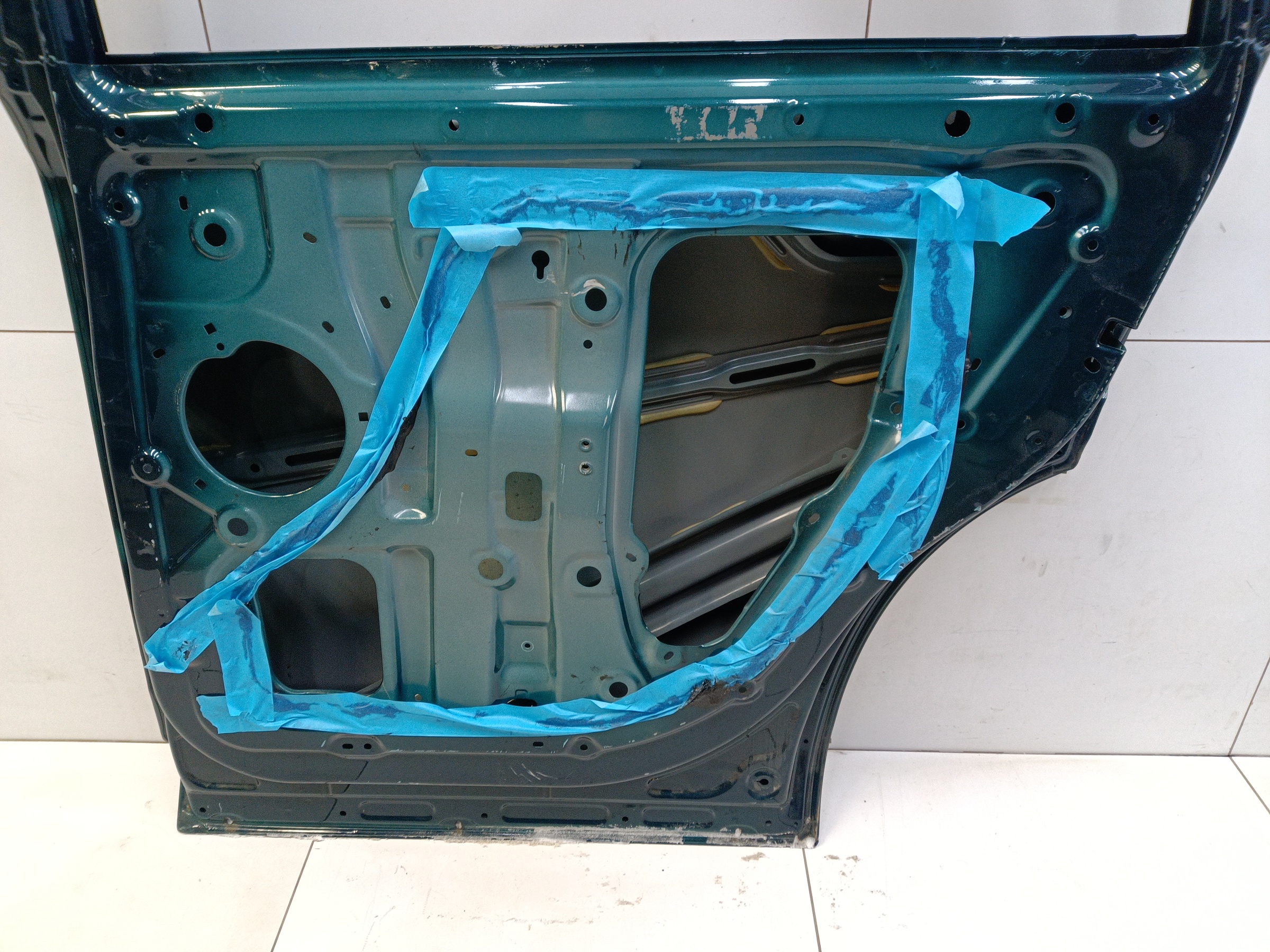 Дверь задняя правая GAC GS8 2