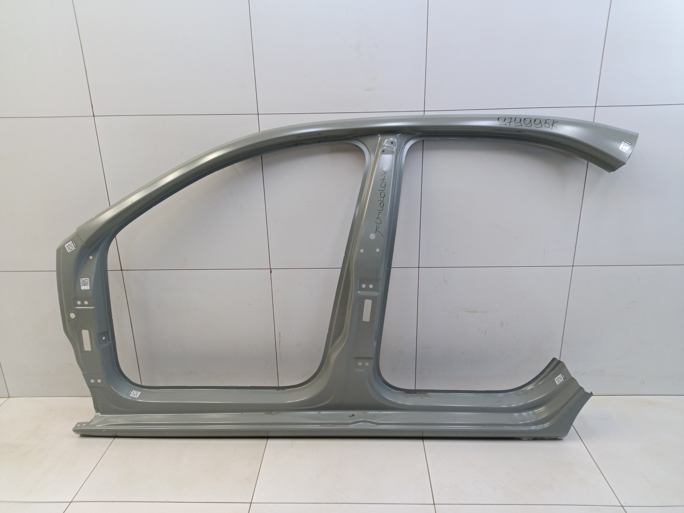 Панель кузова боковая левая Skoda Rapid 2