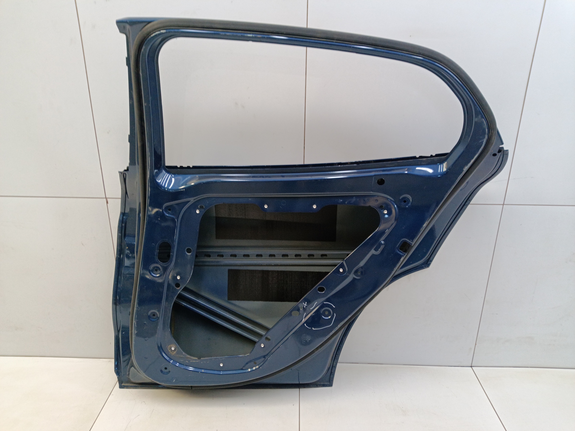 Дверь задняя правая Mercedes Benz GLA-Klasse X156