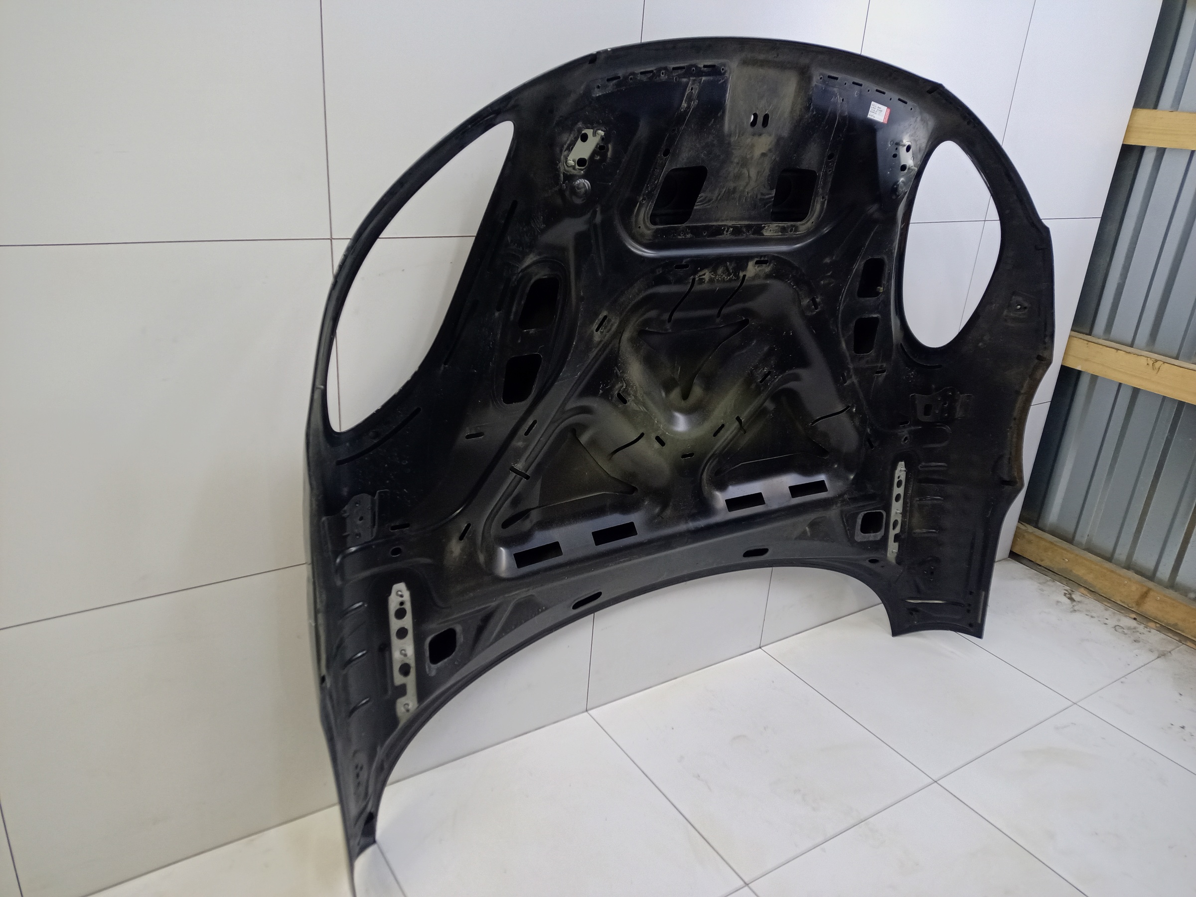 Капот Porsche Macan 1