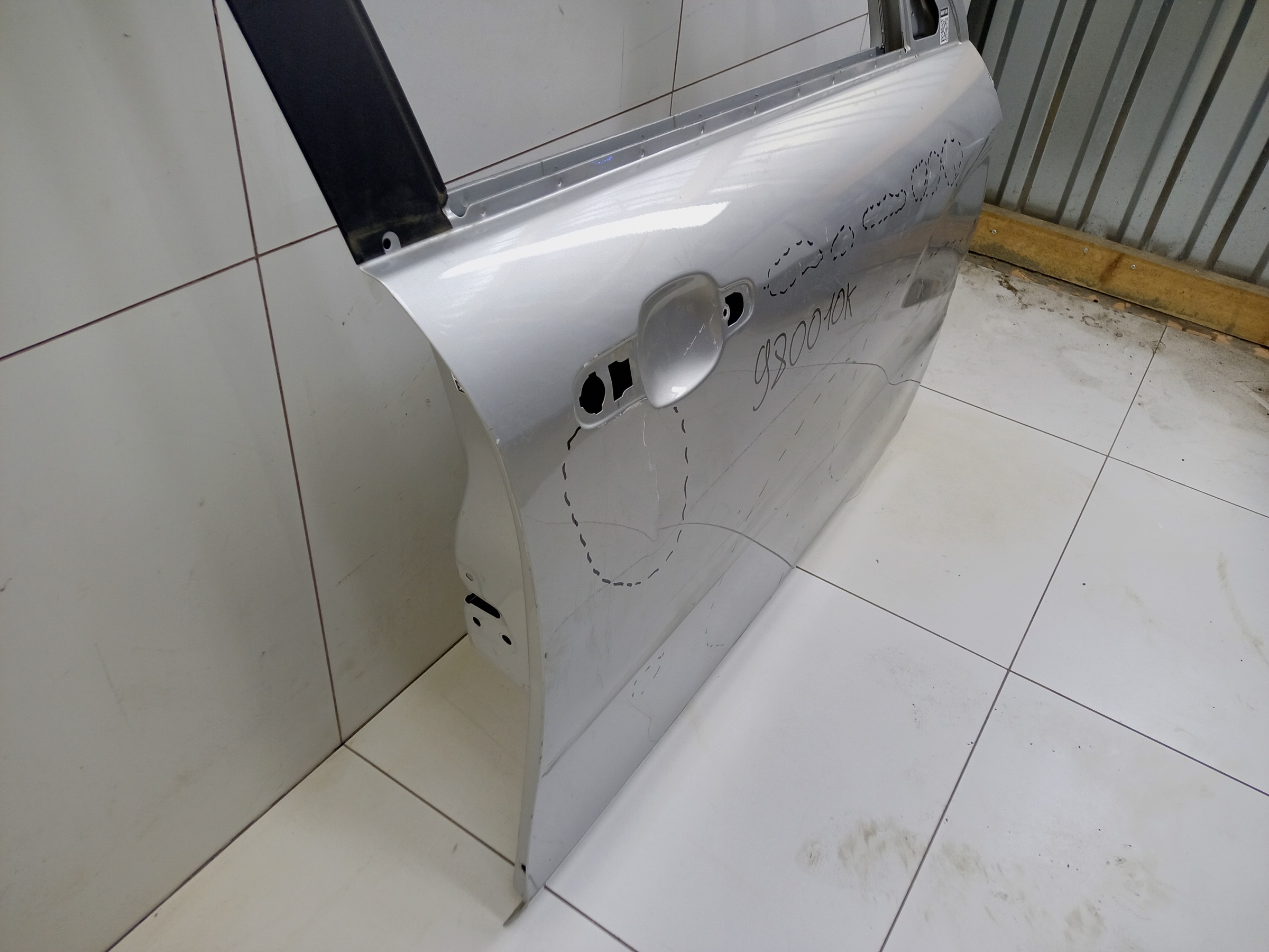 Дверь передняя правая Lada Vesta