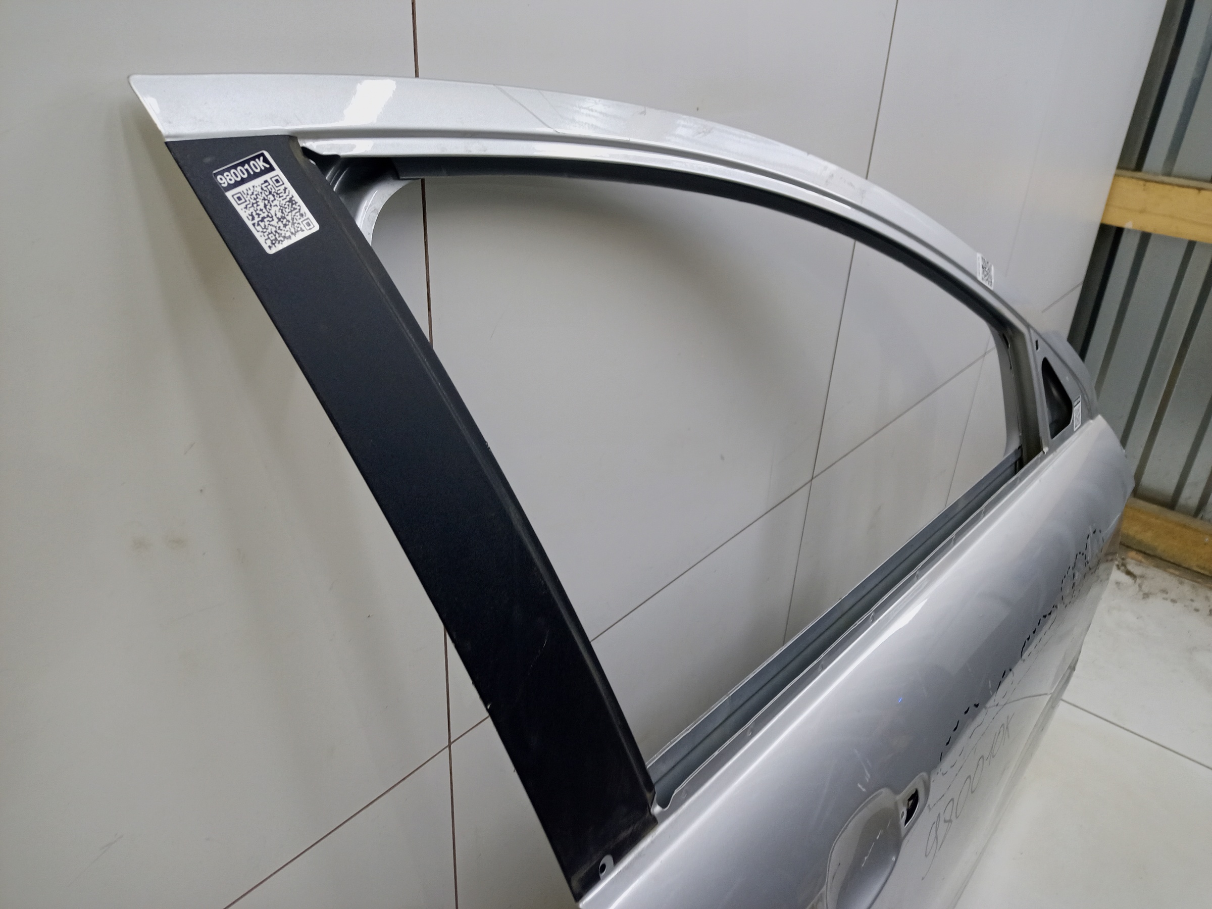 Дверь передняя правая Lada Vesta