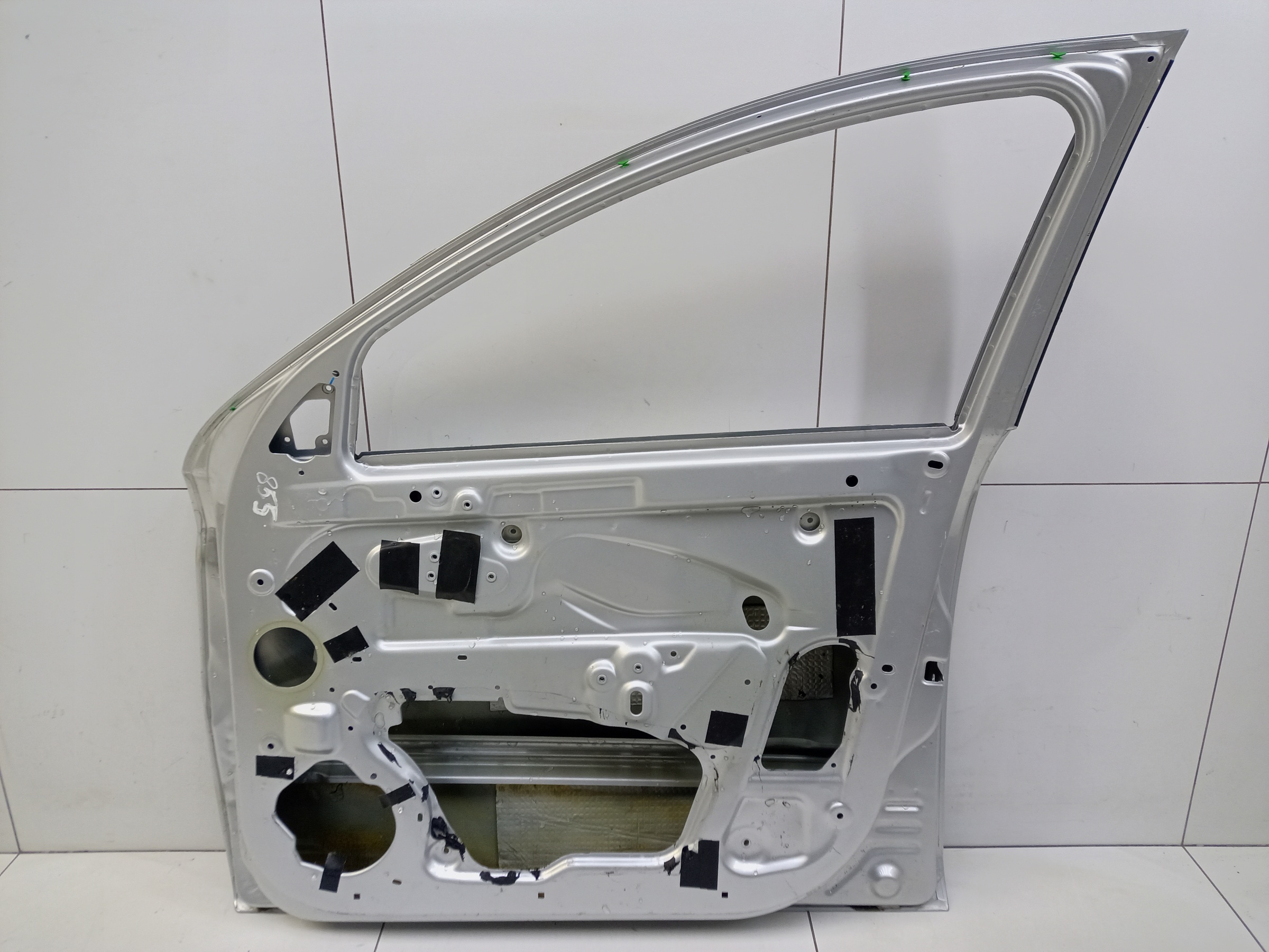 Дверь передняя правая Lada Vesta