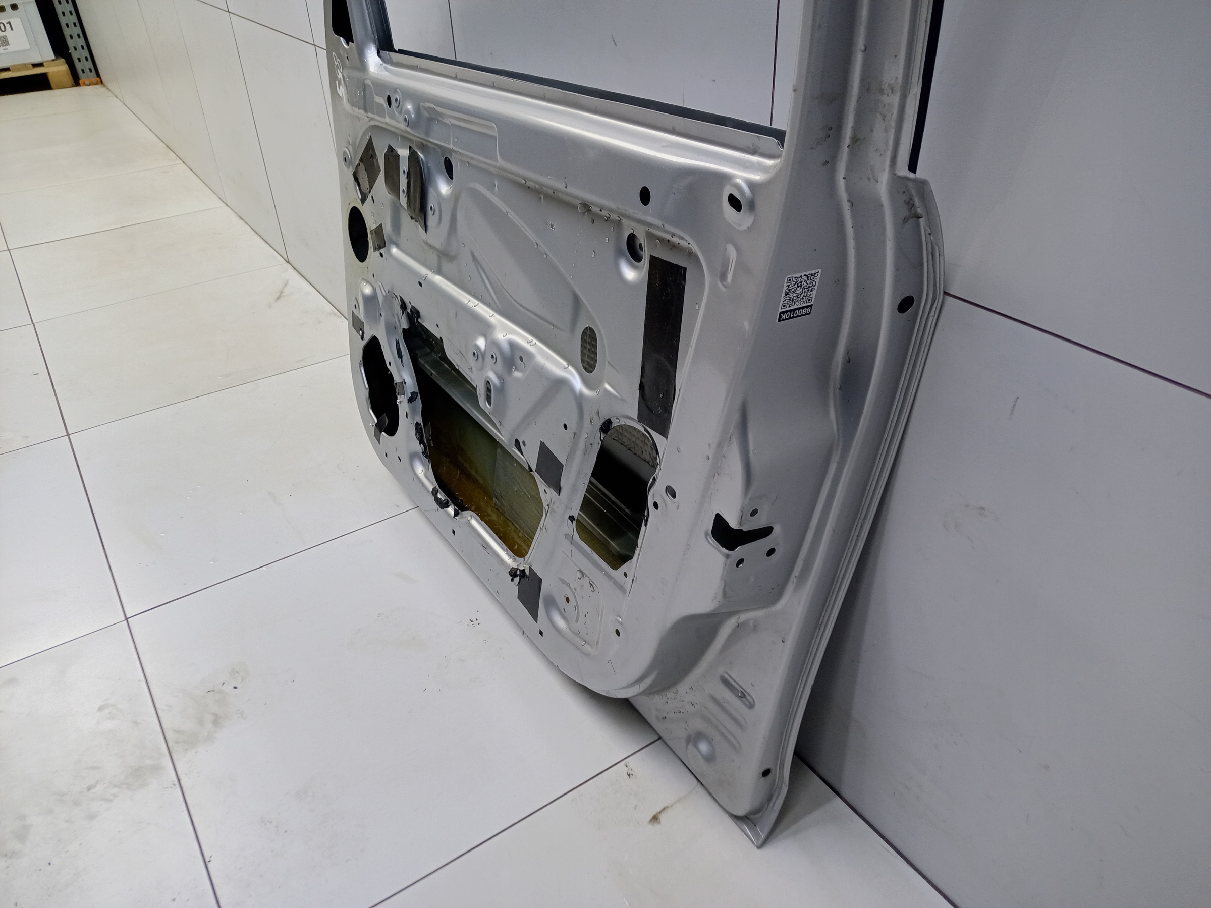 Дверь передняя правая Lada Vesta