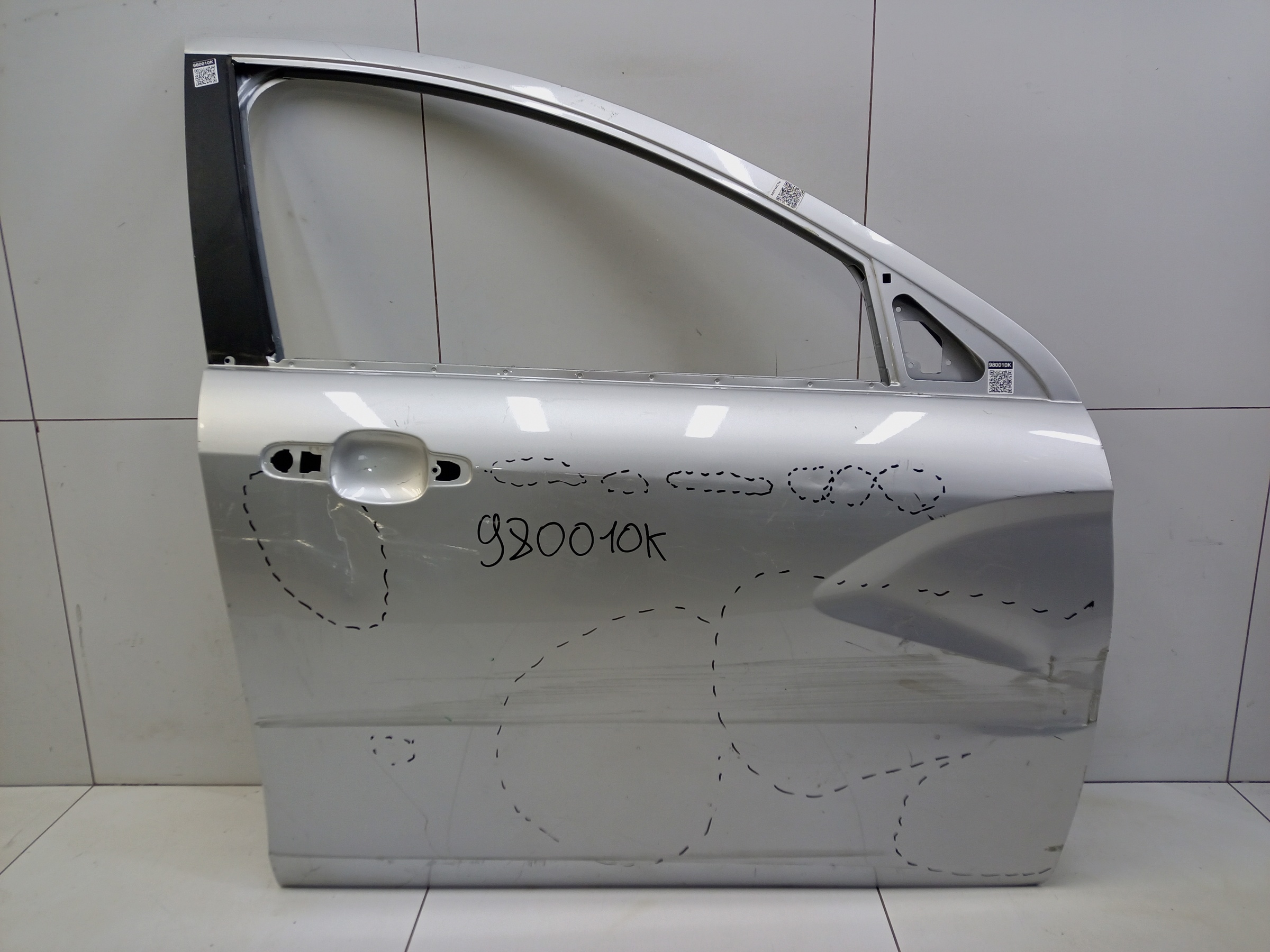 Дверь передняя правая Lada Vesta