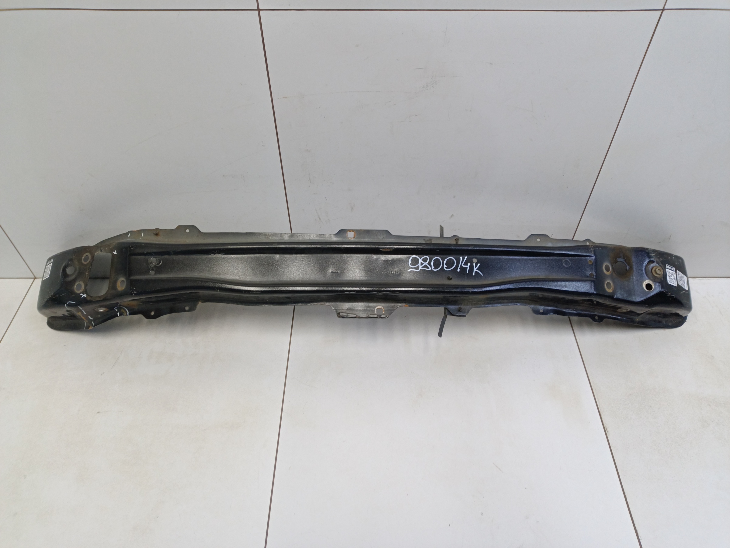 Усилитель переднего бампера Renault Logan 2