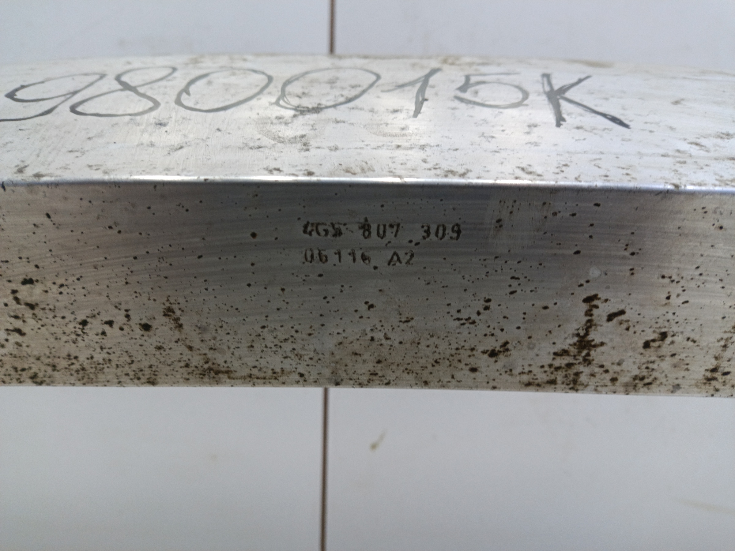 Усилитель заднего бампера Audi A6 C7 Sedan