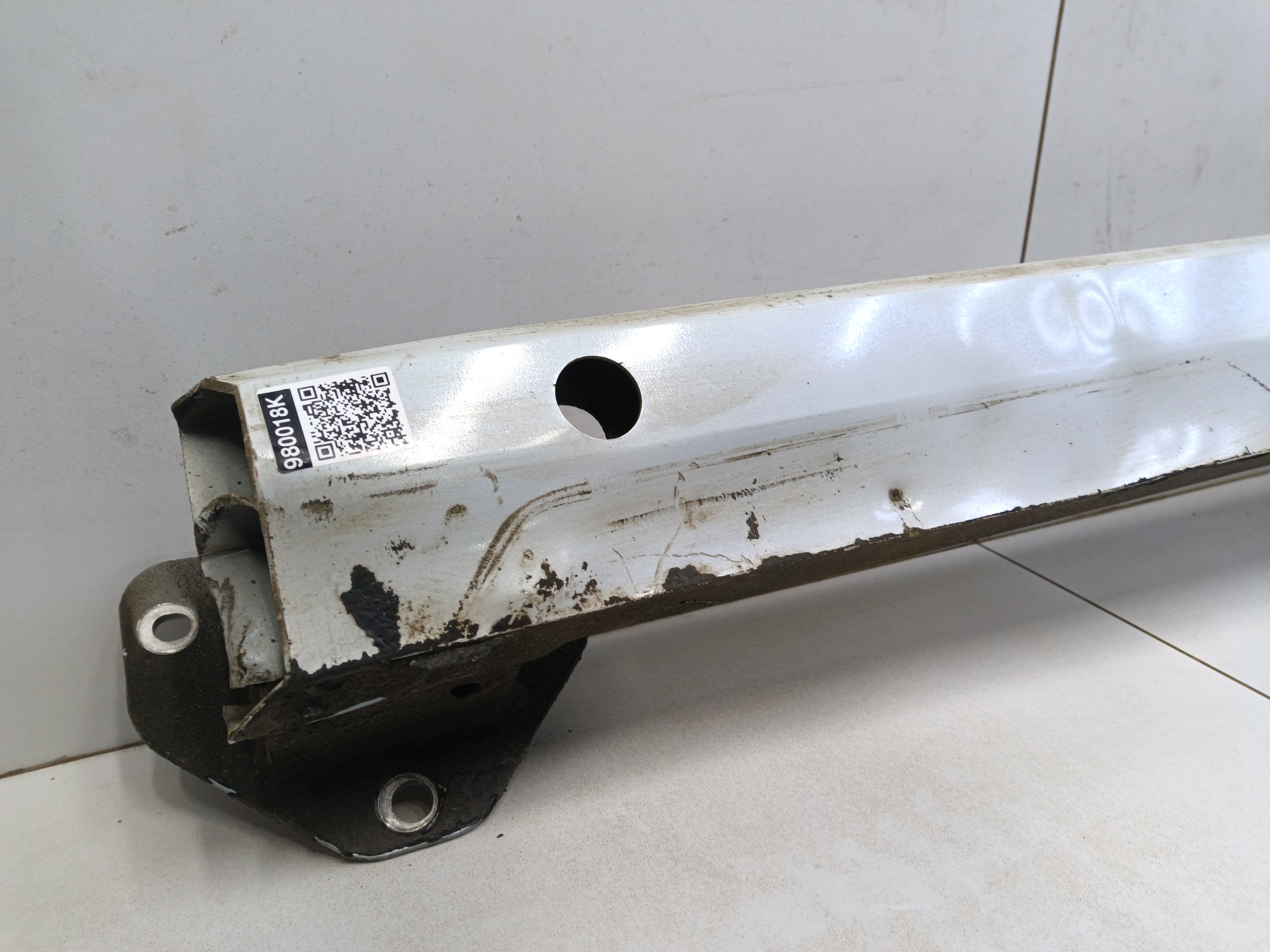 Усилитель заднего бампера GAC GS8 2