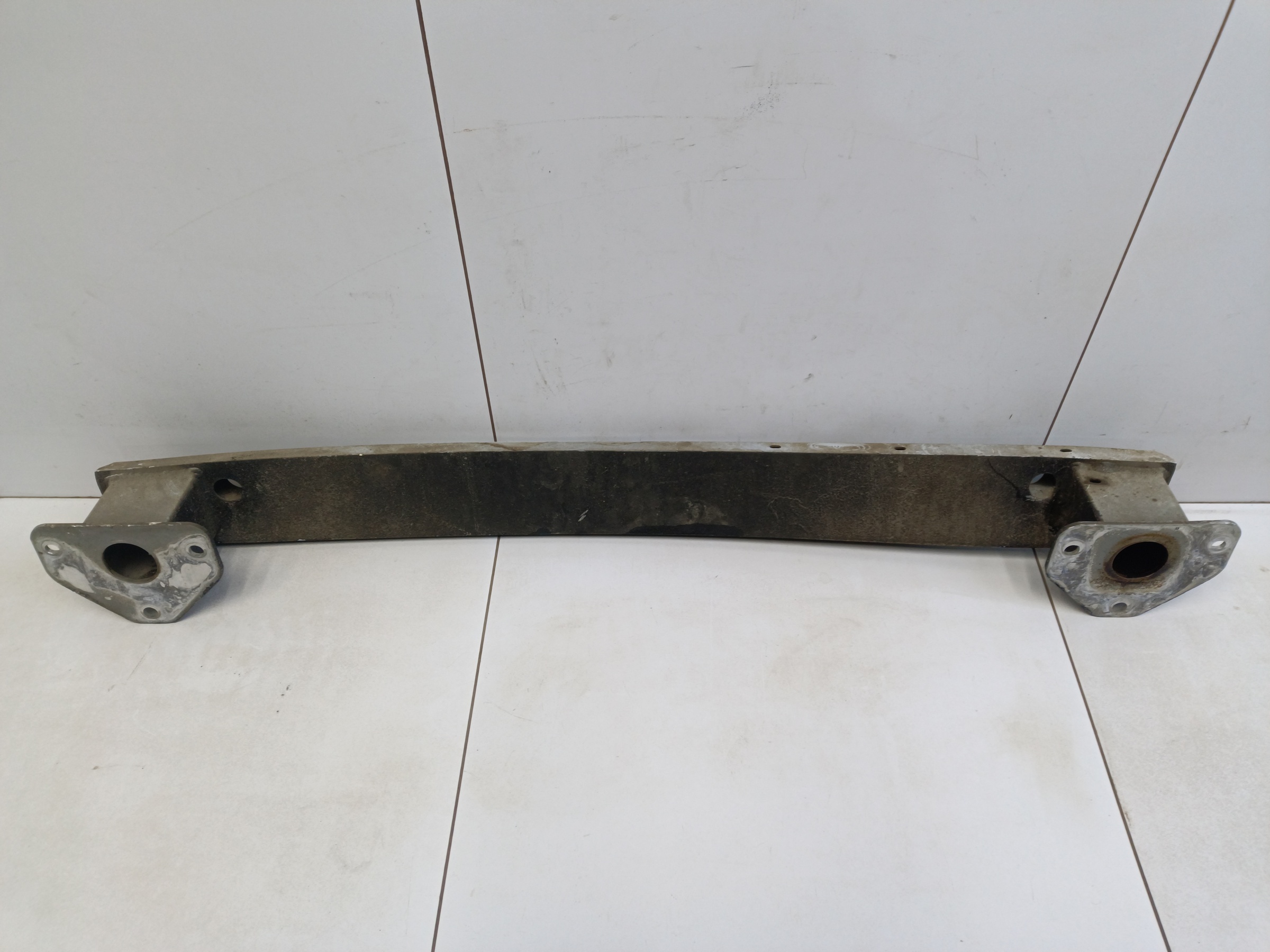 Усилитель заднего бампера GAC GS8 2