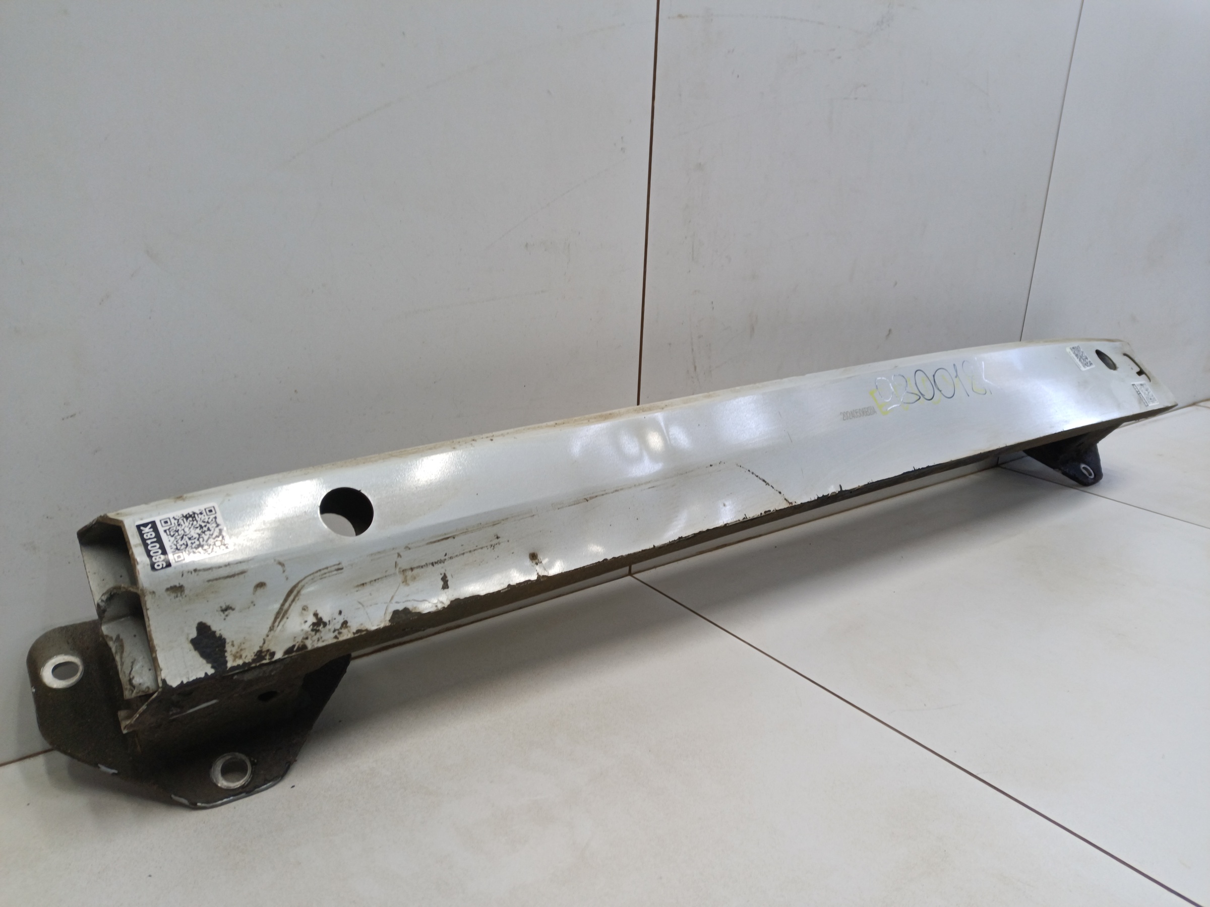 Усилитель заднего бампера GAC GS8 2