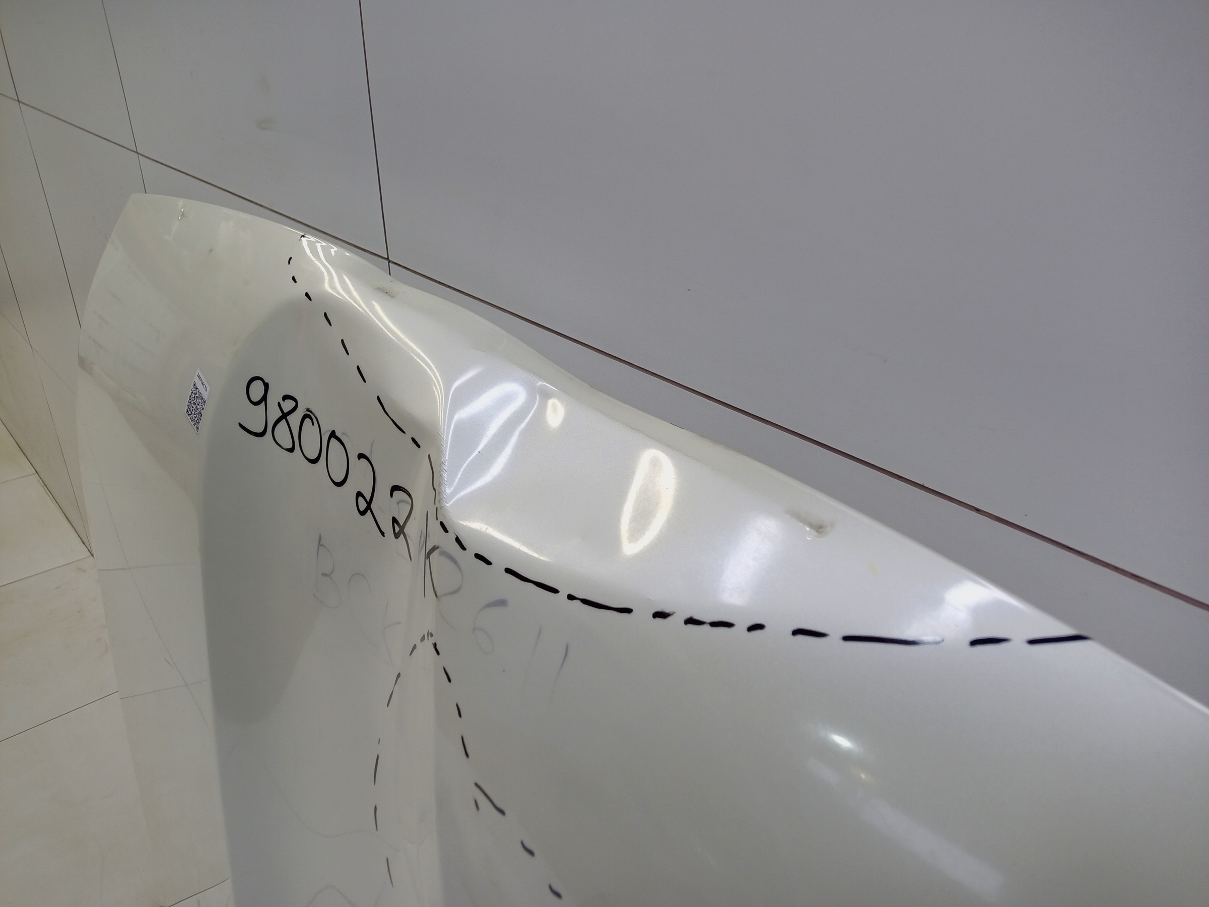 Капот Toyota Land Cruiser 200 Restail 2