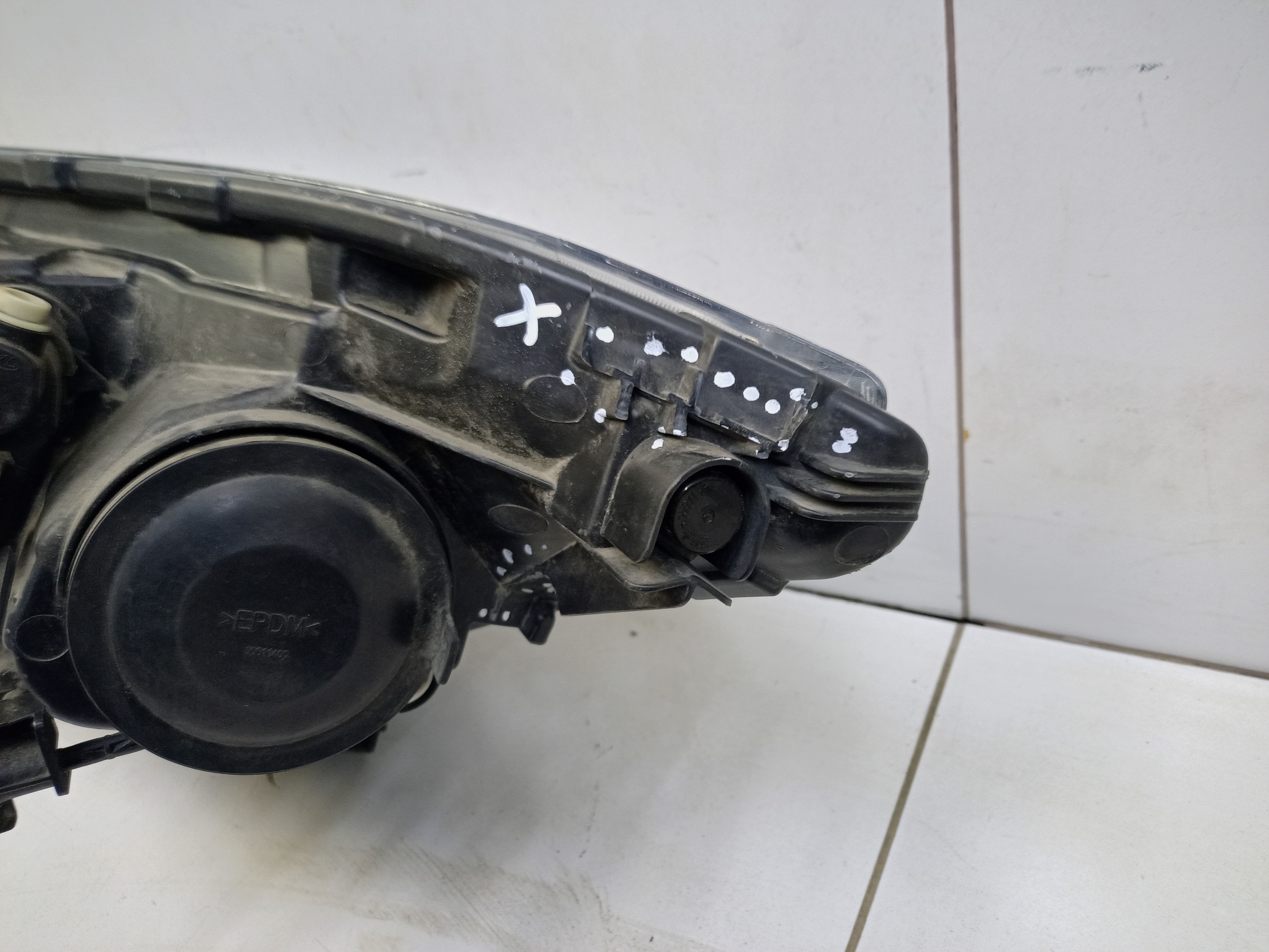 Фара передняя правая Chery Tiggo 4 Pro LED