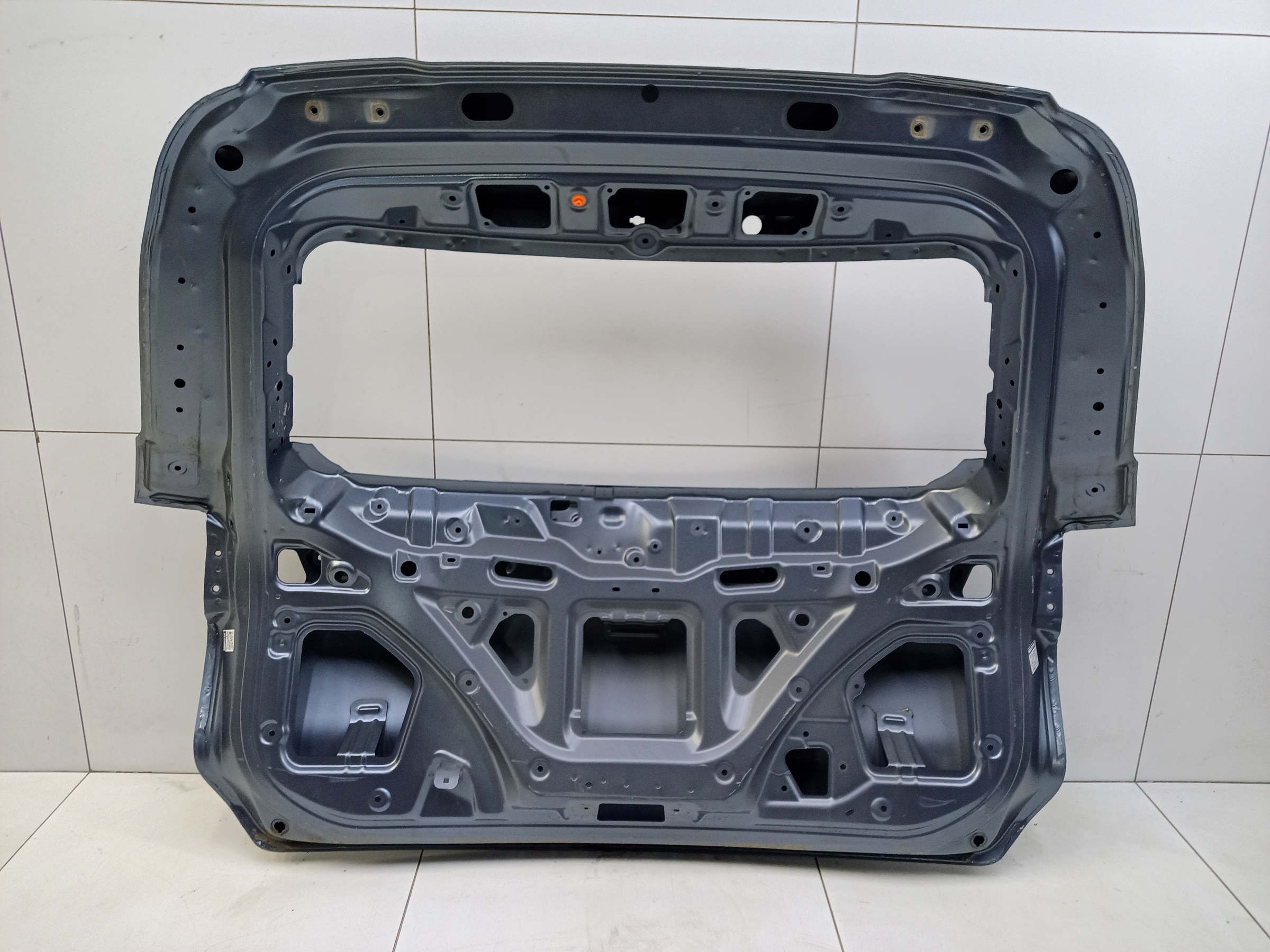 Крышка багажника Chery Tiggo 8 с датчиком защемления