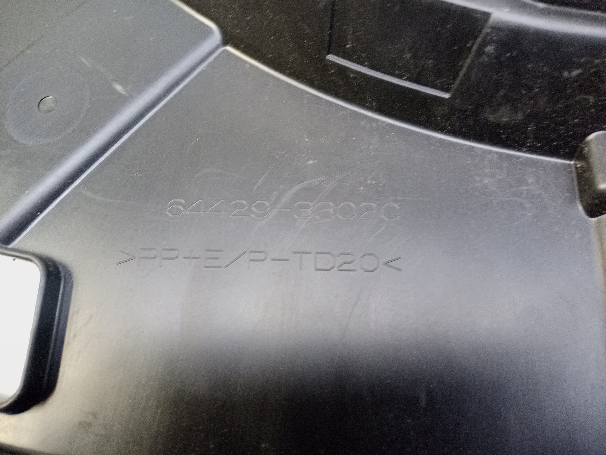 Накладка запасного колеса Toyota Camry V70