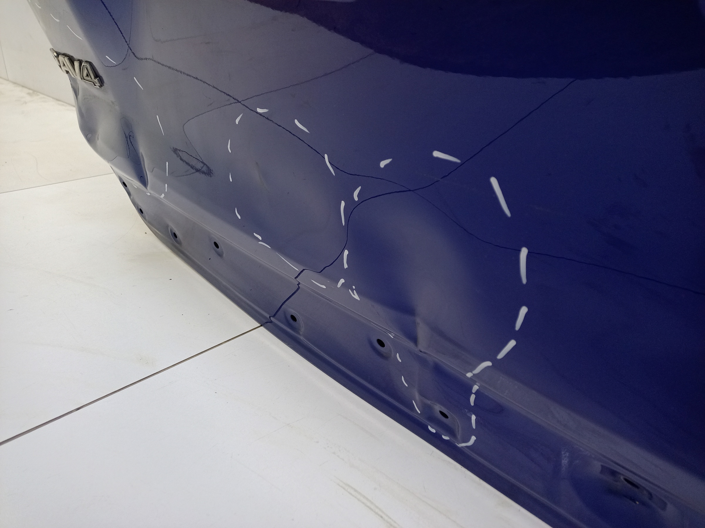 Крышка багажника Toyota RAV4 XA50