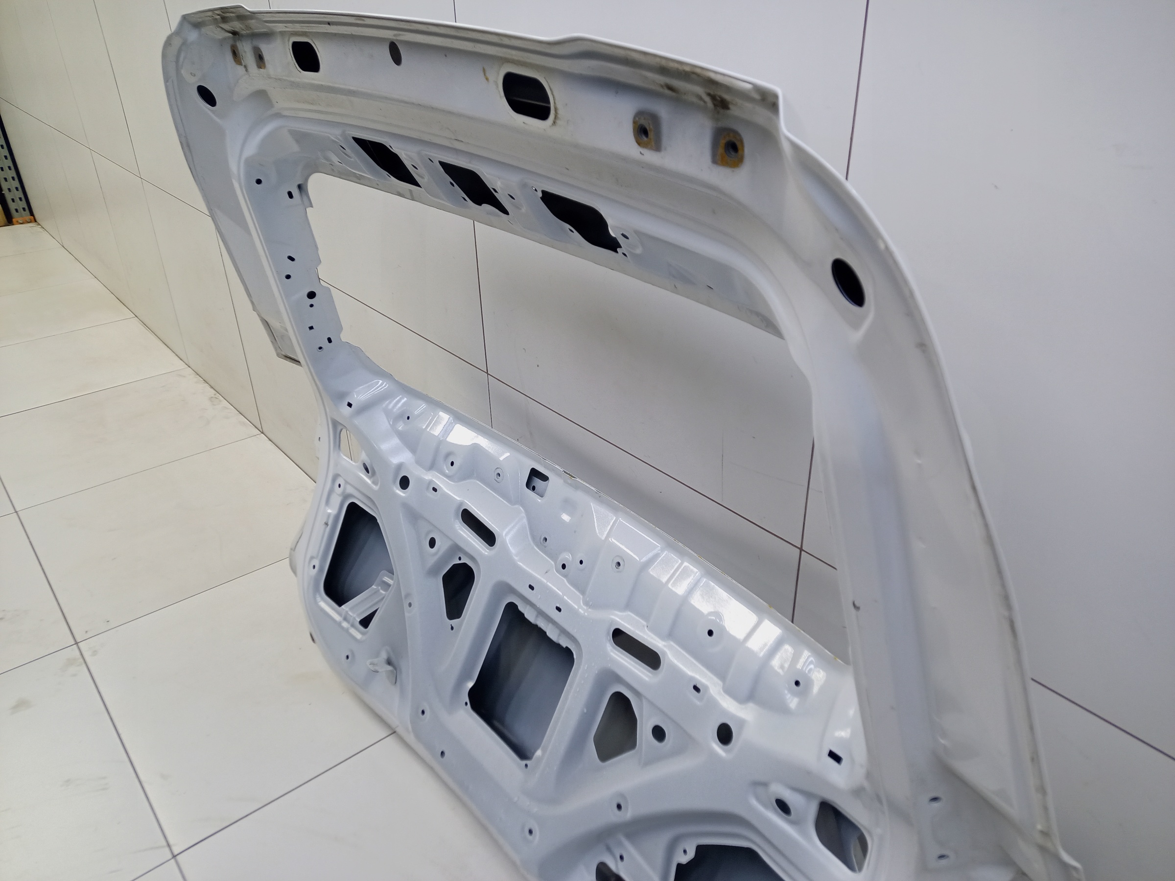 Крышка багажника Chery Tiggo 8 без датчика защемления