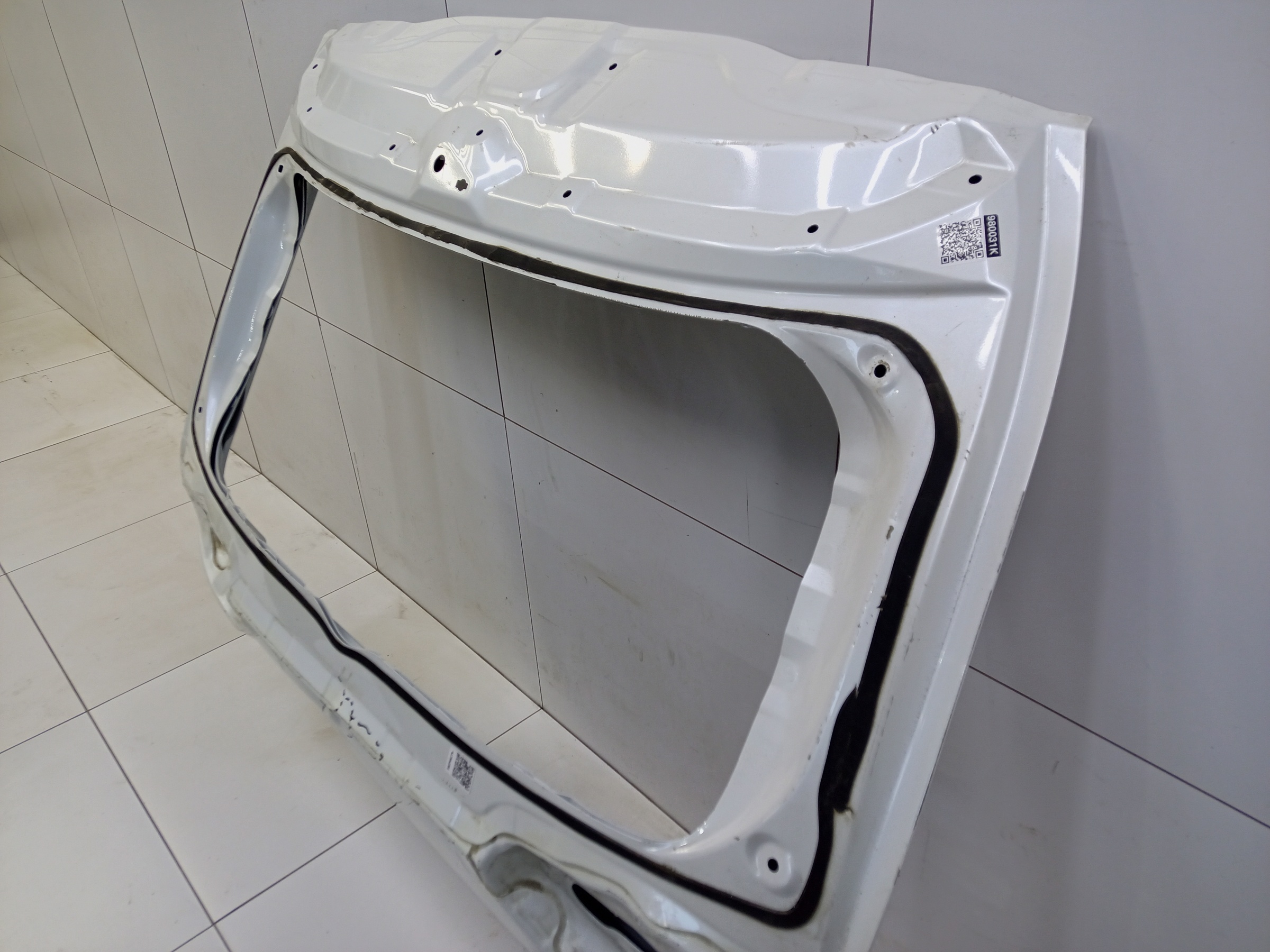 Крышка багажника Toyota RAV4 XA50