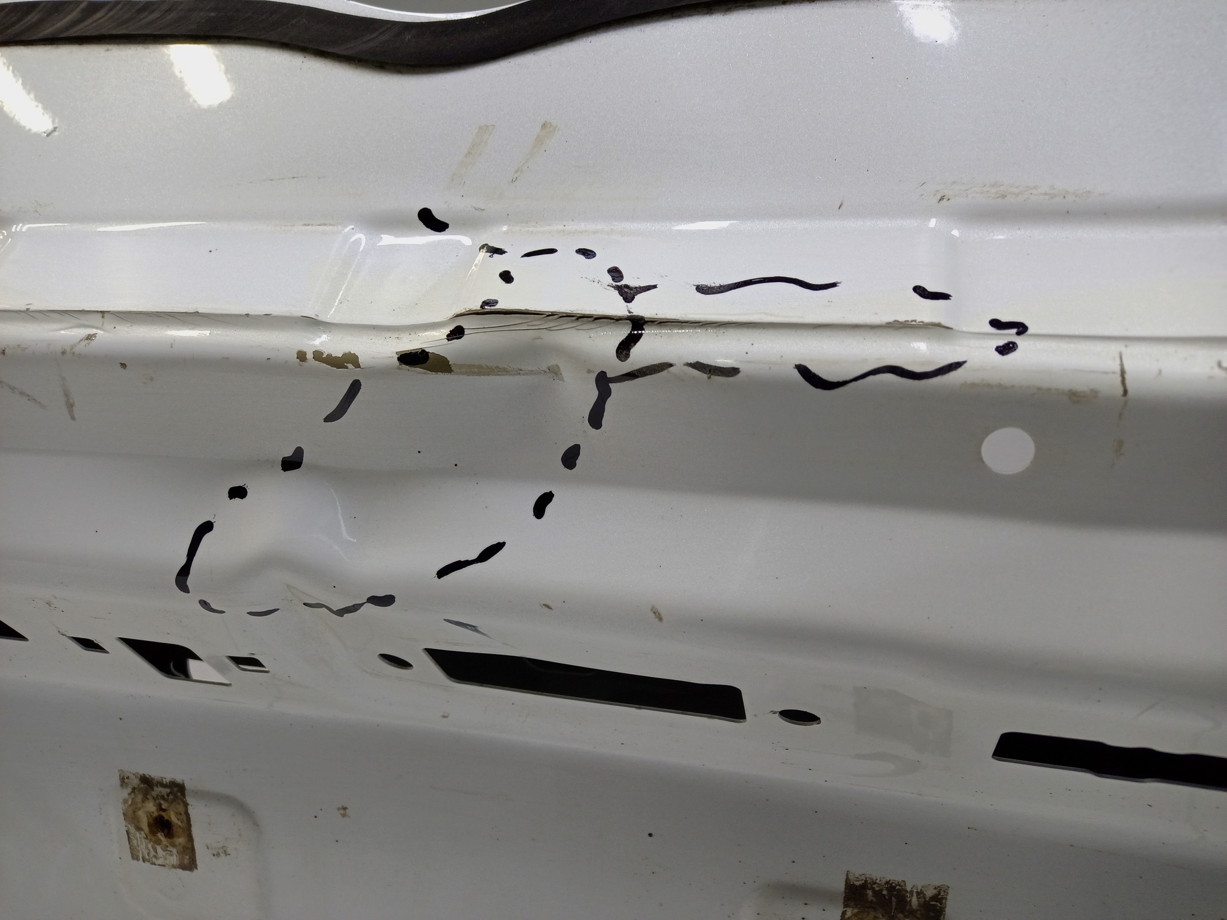 Крышка багажника Toyota RAV4 XA50