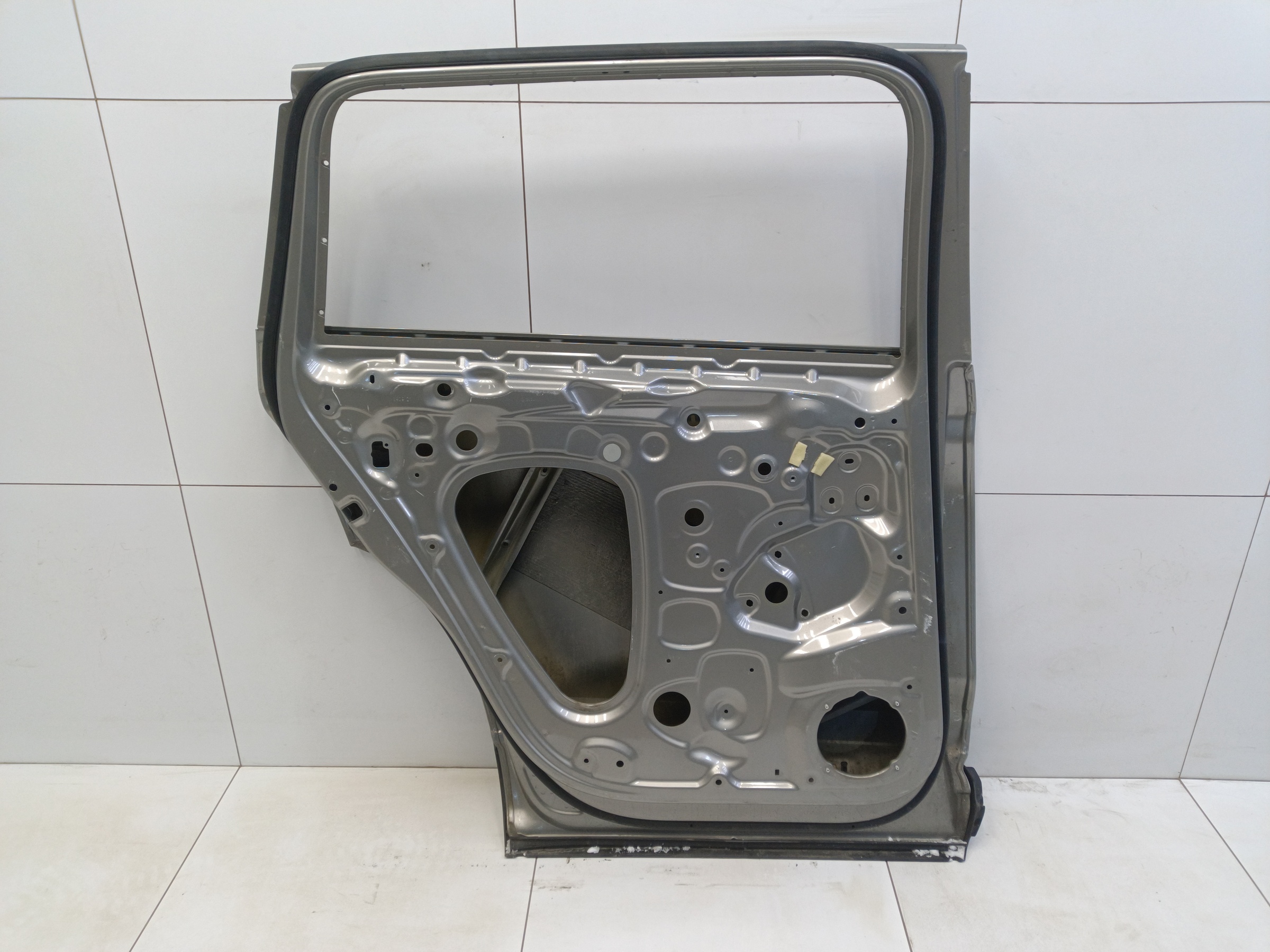 Дверь задняя левая Skoda Kodiaq