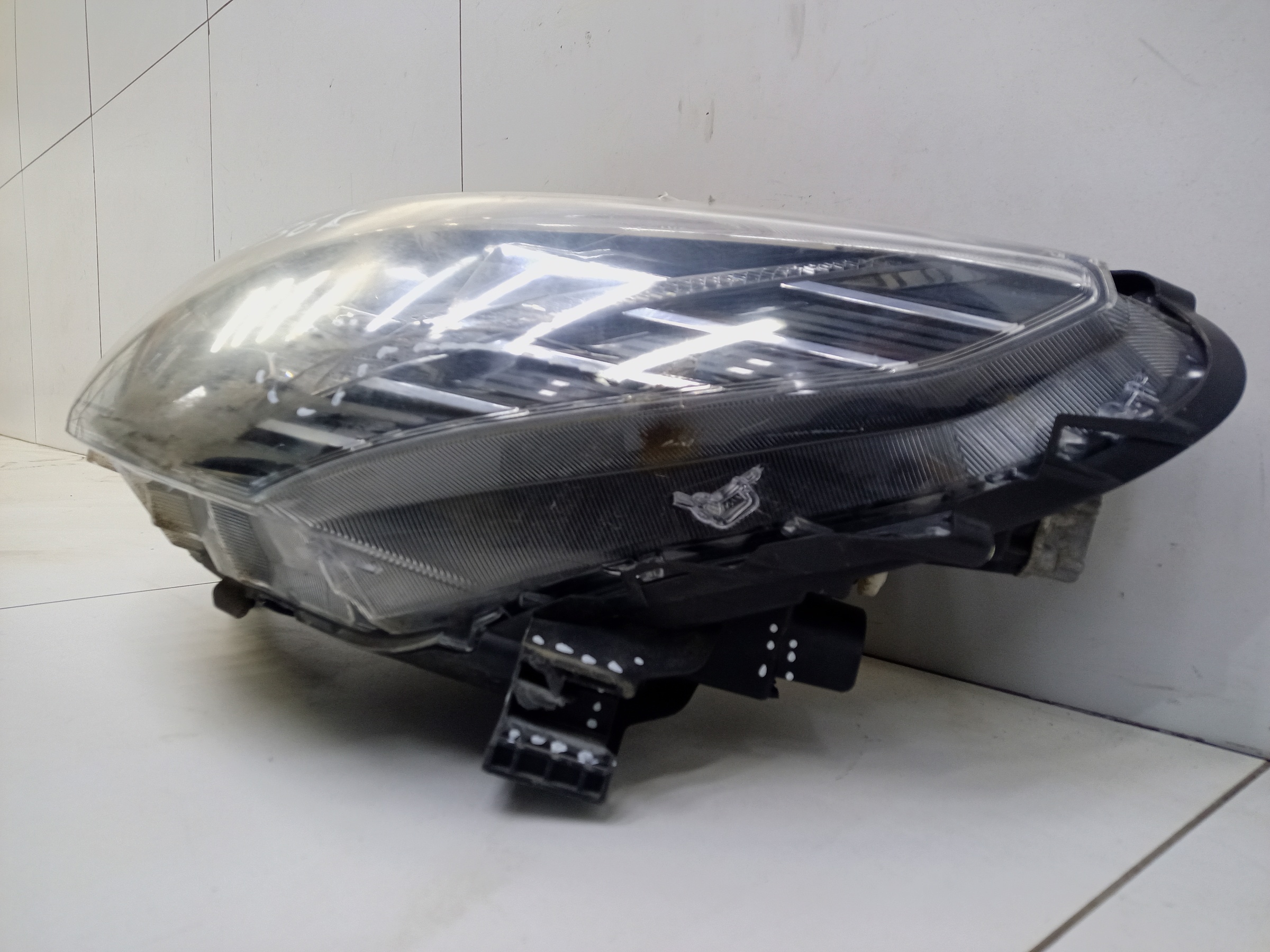 Фара передняя левая Haval Jolion LED