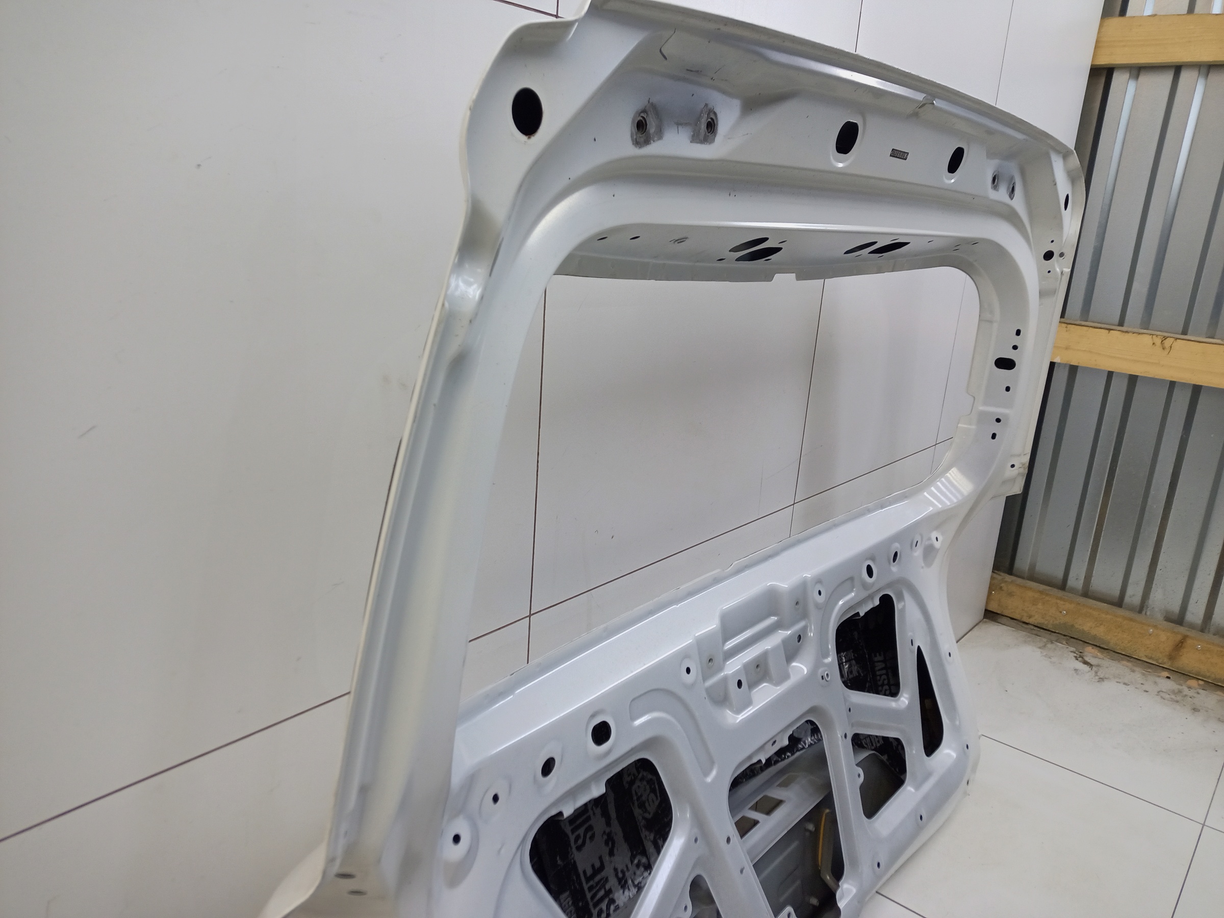 Крышка багажника GAC GS8 2