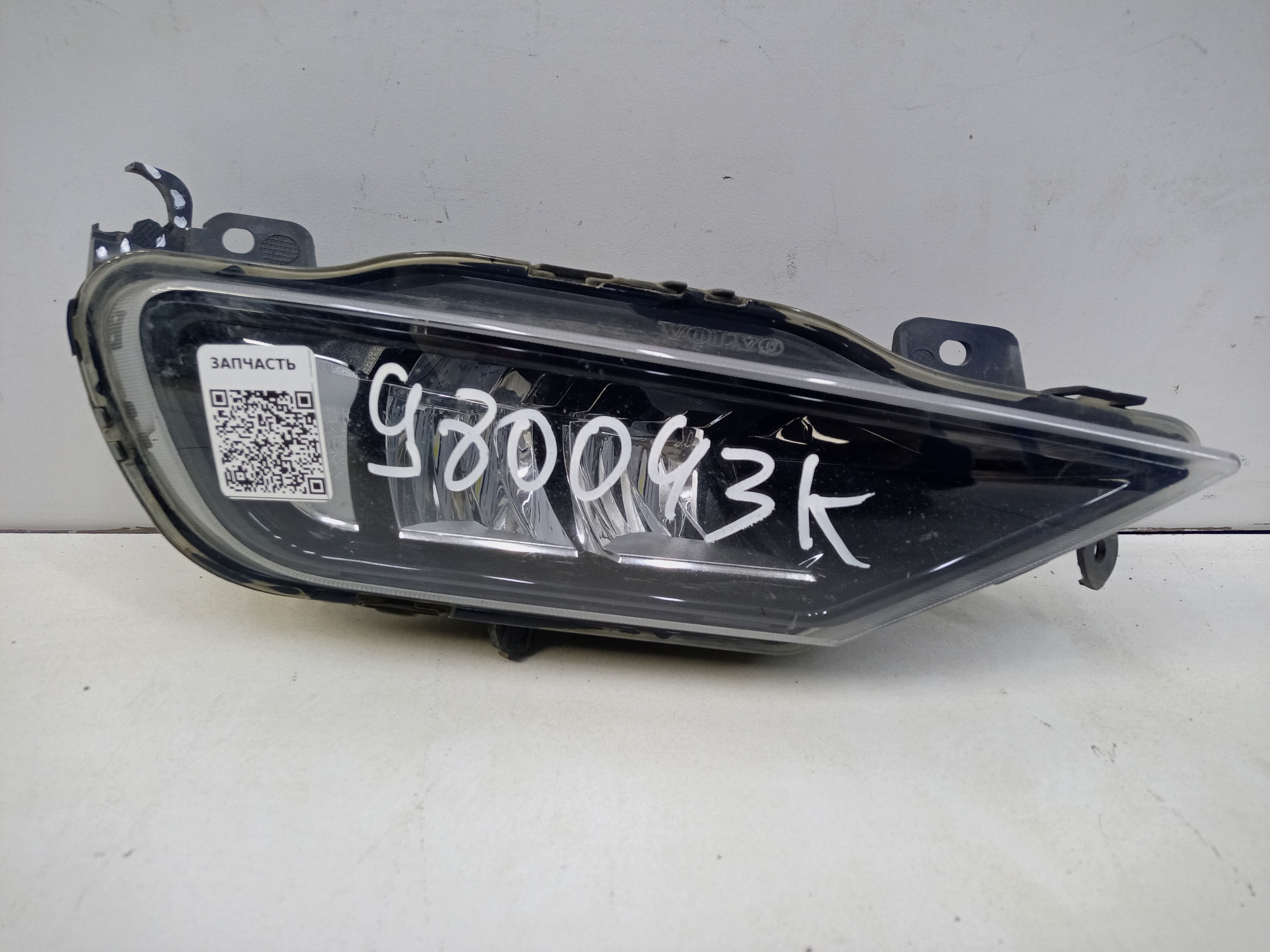 Фара ПТФ передняя правая Volvo XC60 2 LED