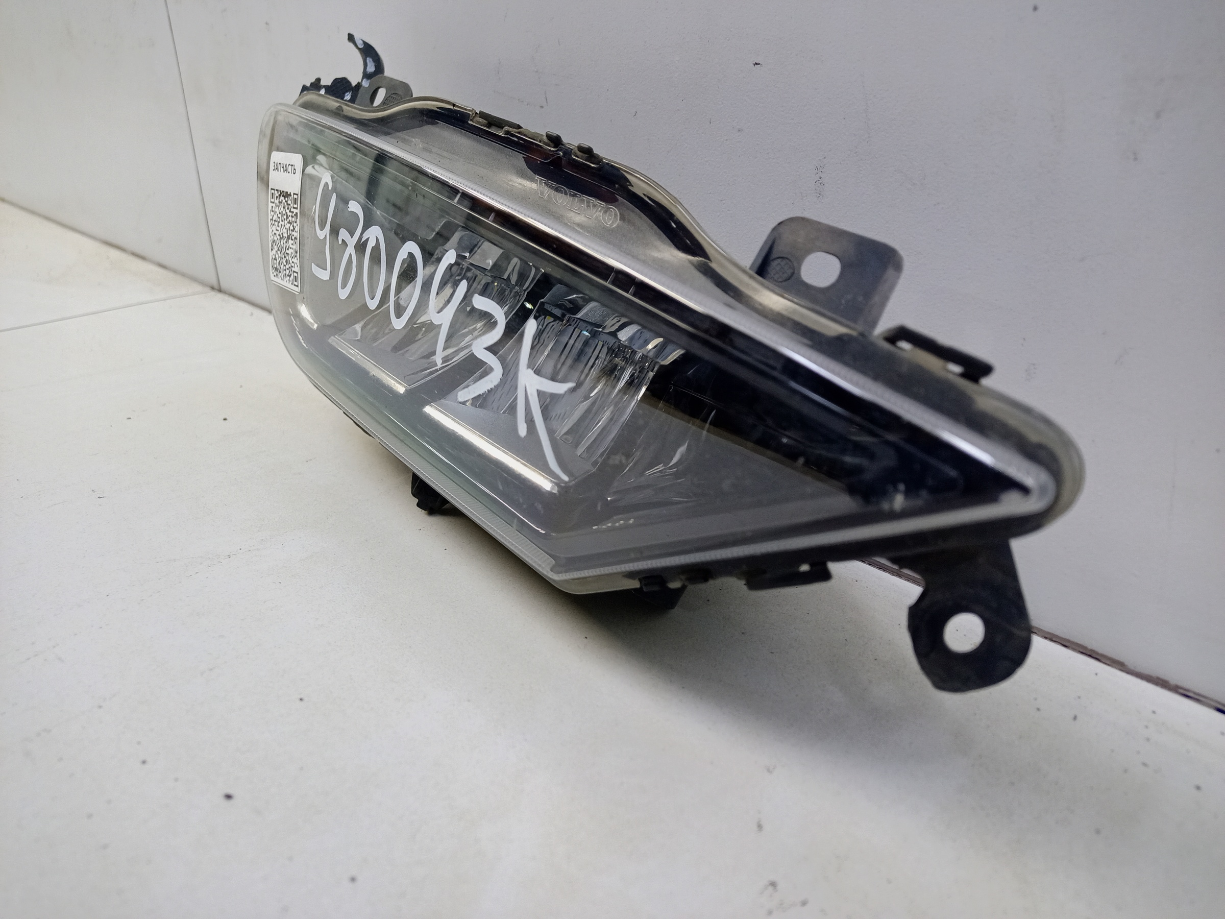 Фара ПТФ передняя правая Volvo XC60 2 LED