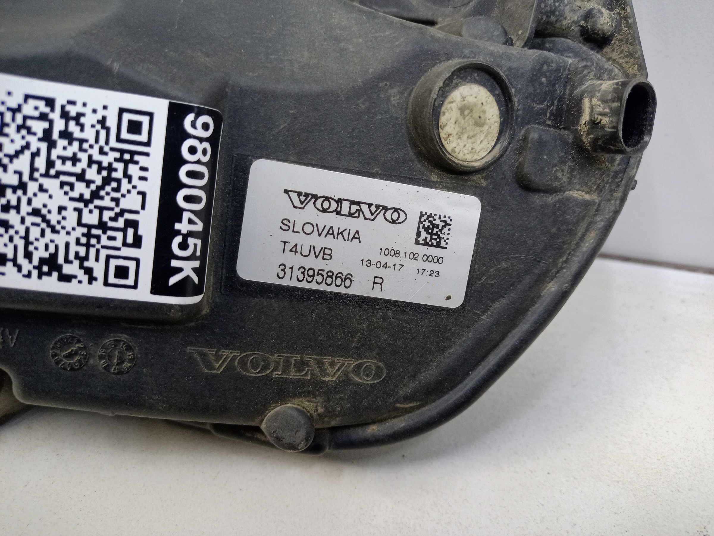 Фара ПТФ передняя правая Volvo XC90 2 LED