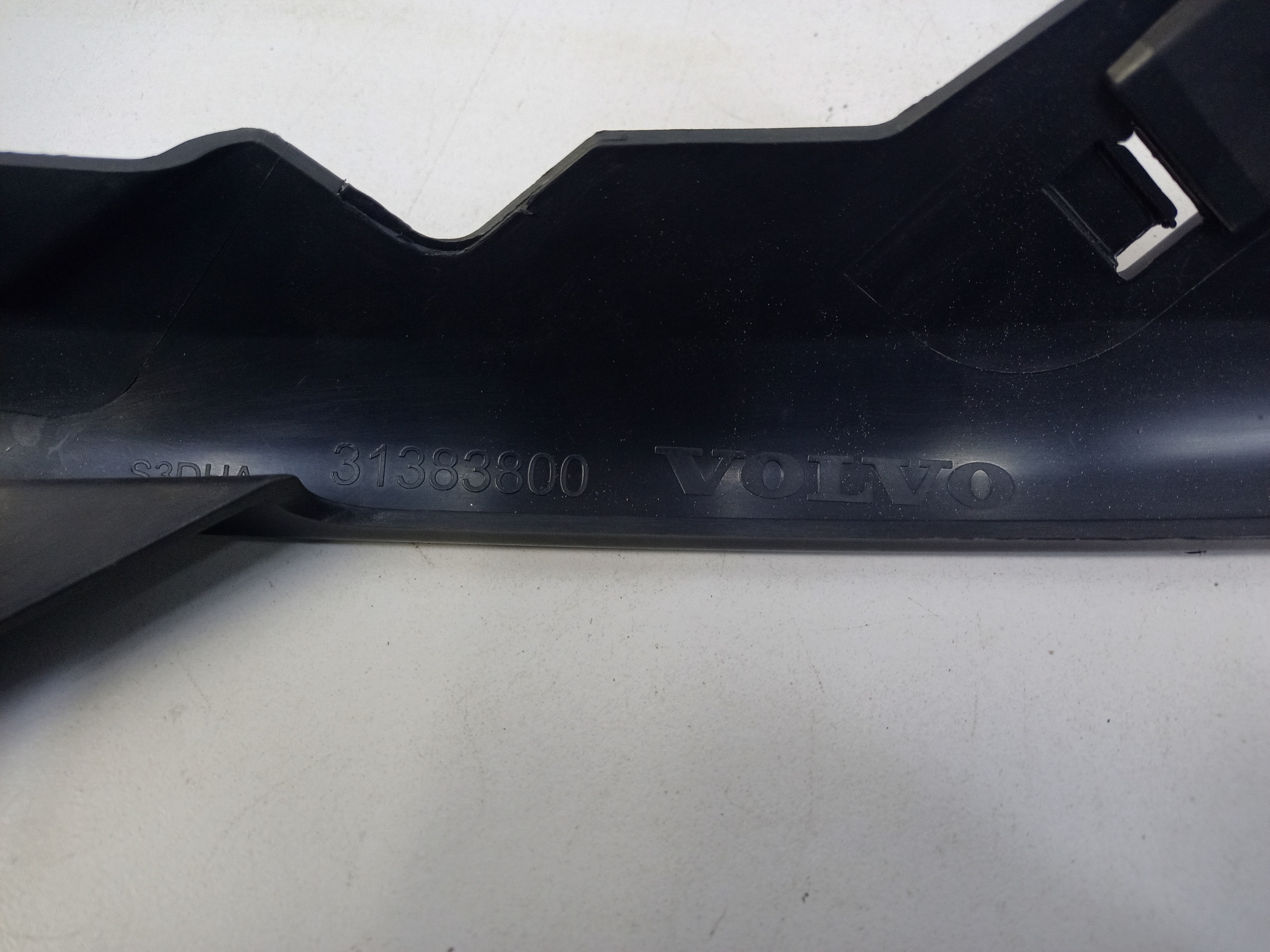 Рамка ПТФ передней левой Volvo XC90 2