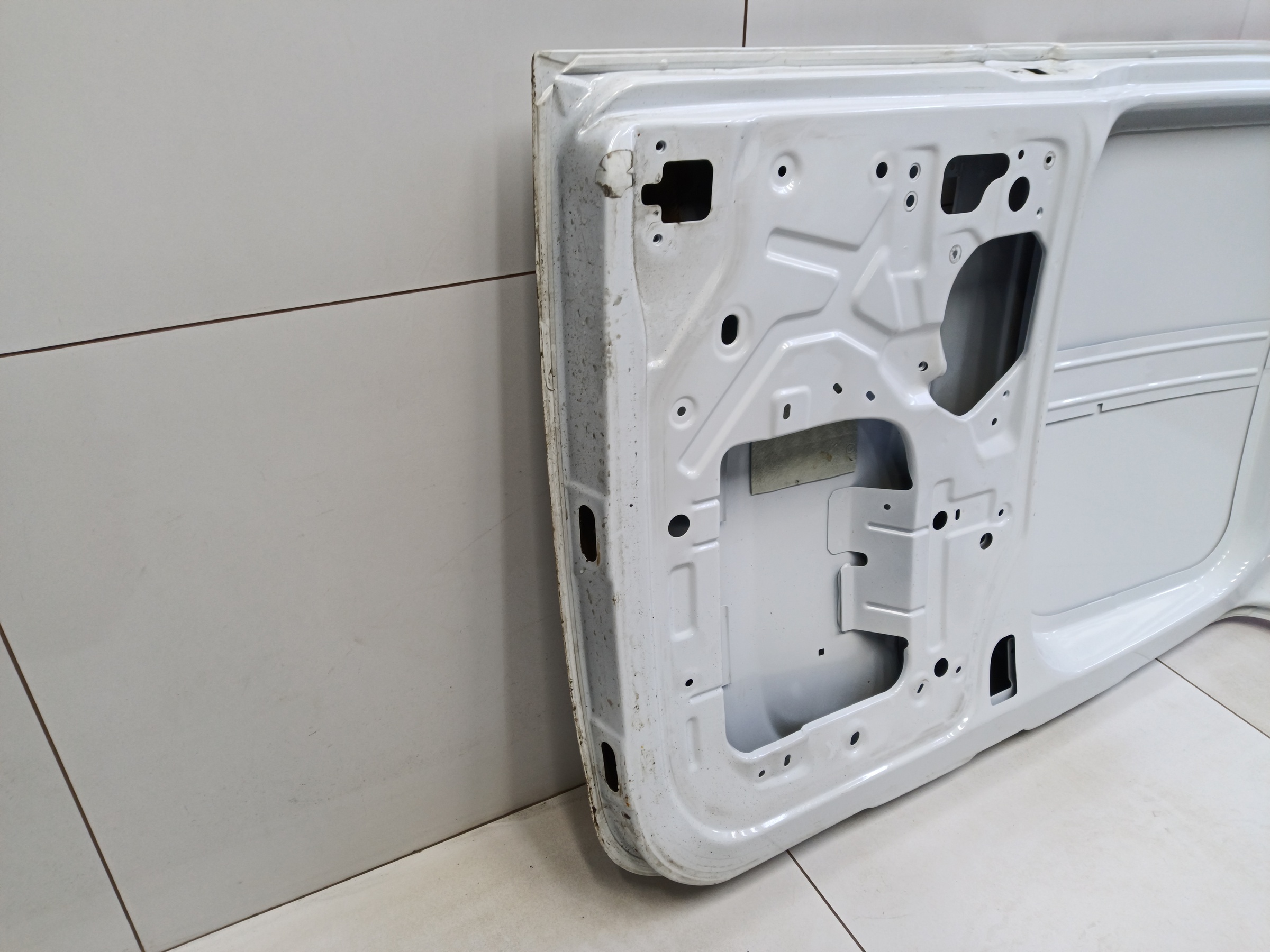 Дверь задняя левая распашная глухая Lada Largus Фургон