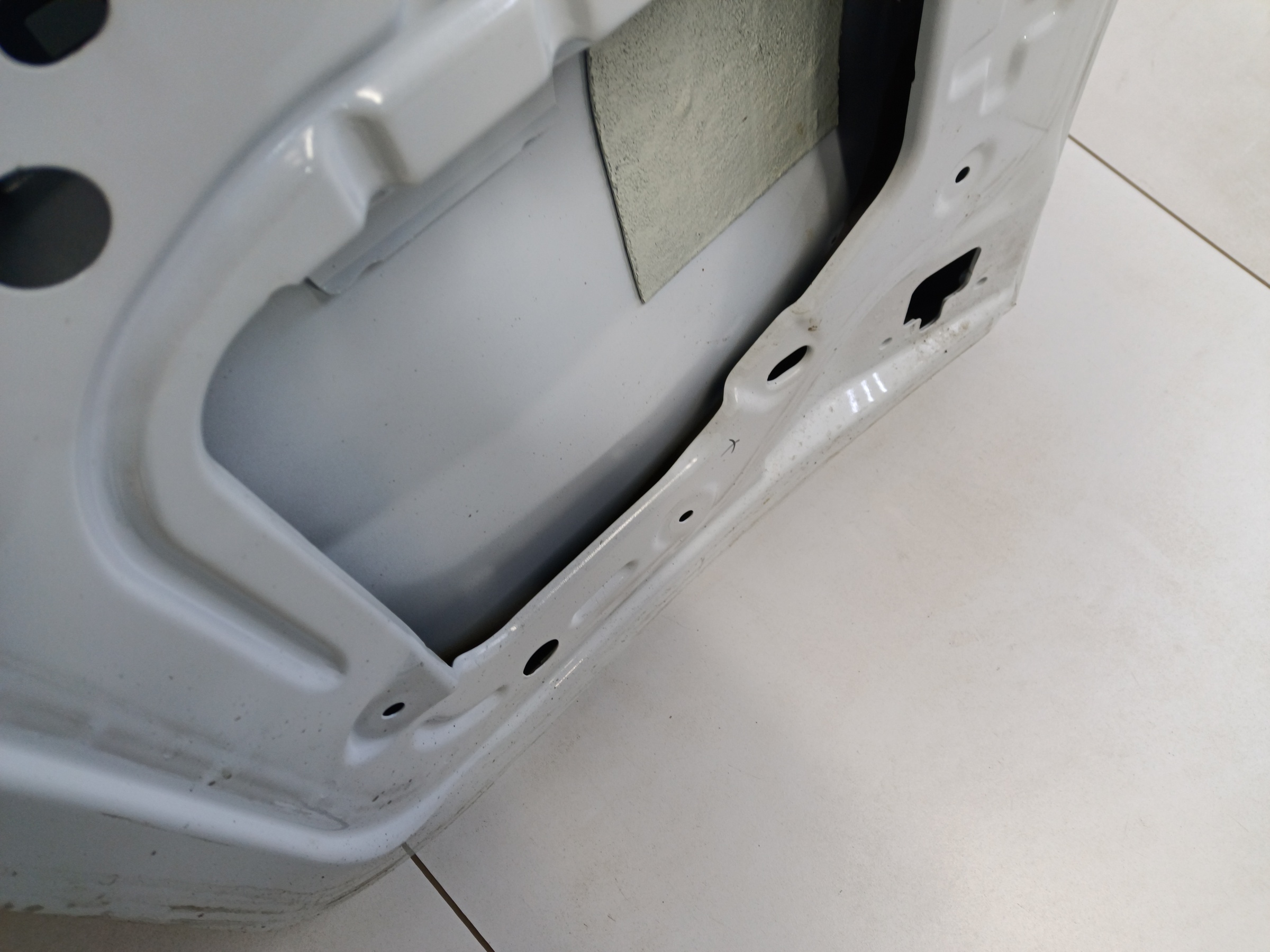 Дверь задняя правая распашная глухая Lada Largus Фургон