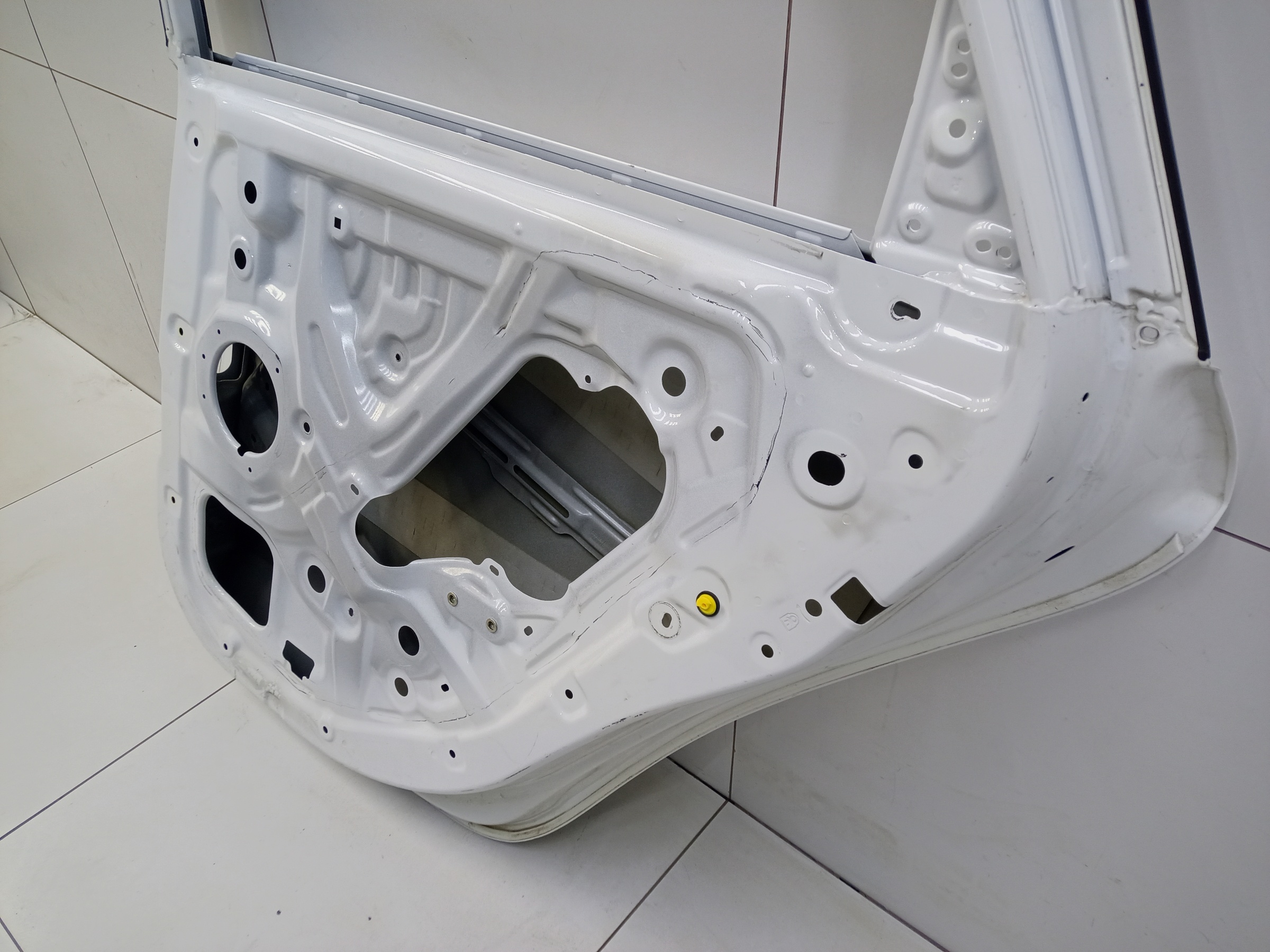 Дверь задняя правая Geely Emgrand 2