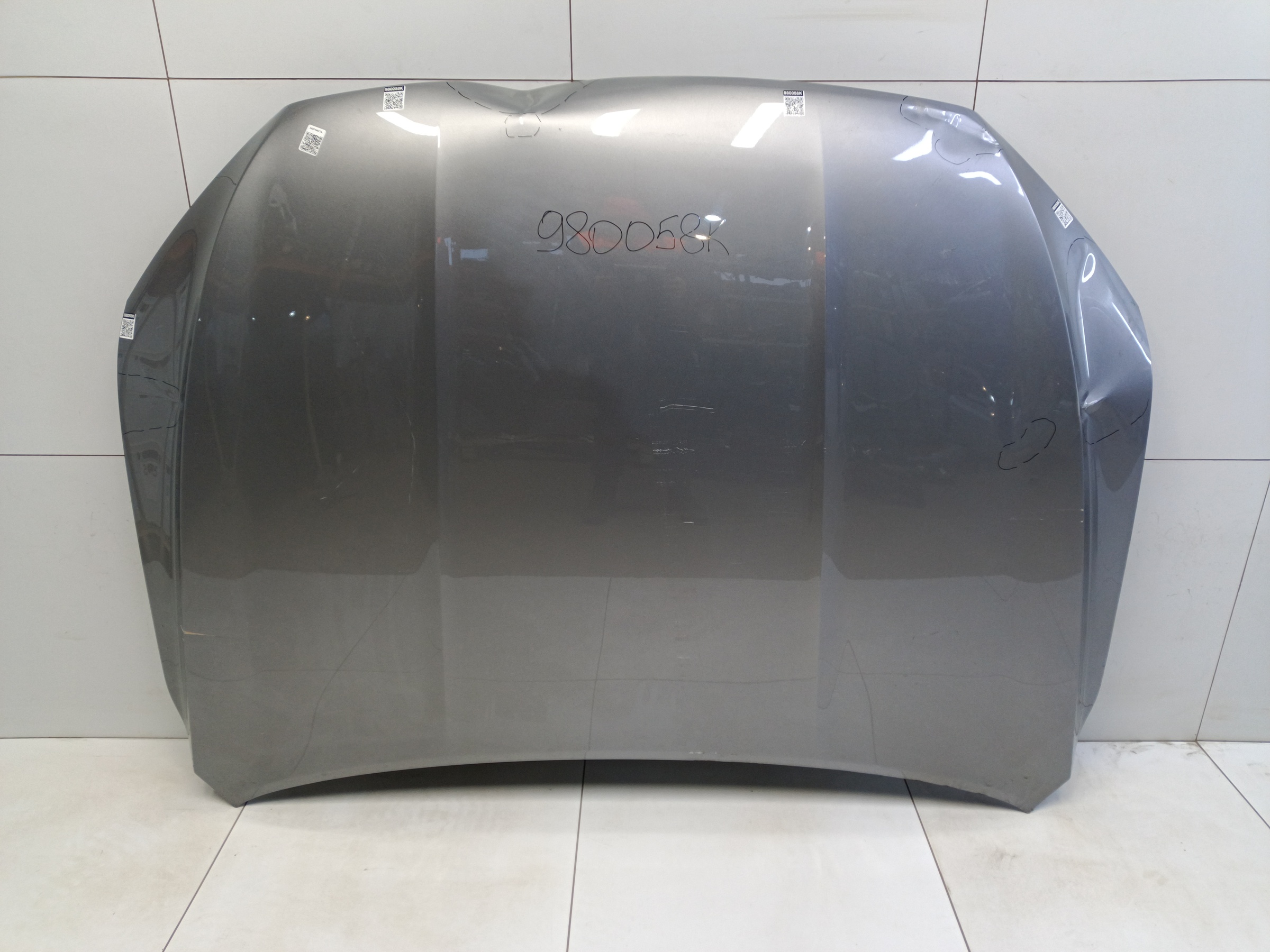 Капот Geely Monjaro