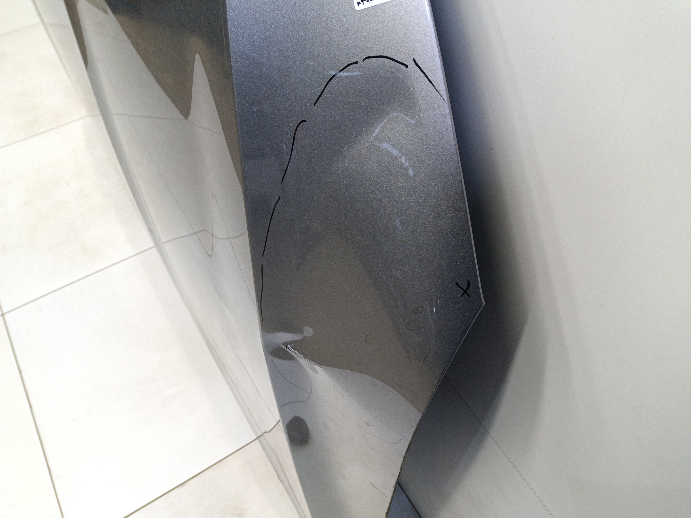 Капот Geely Monjaro