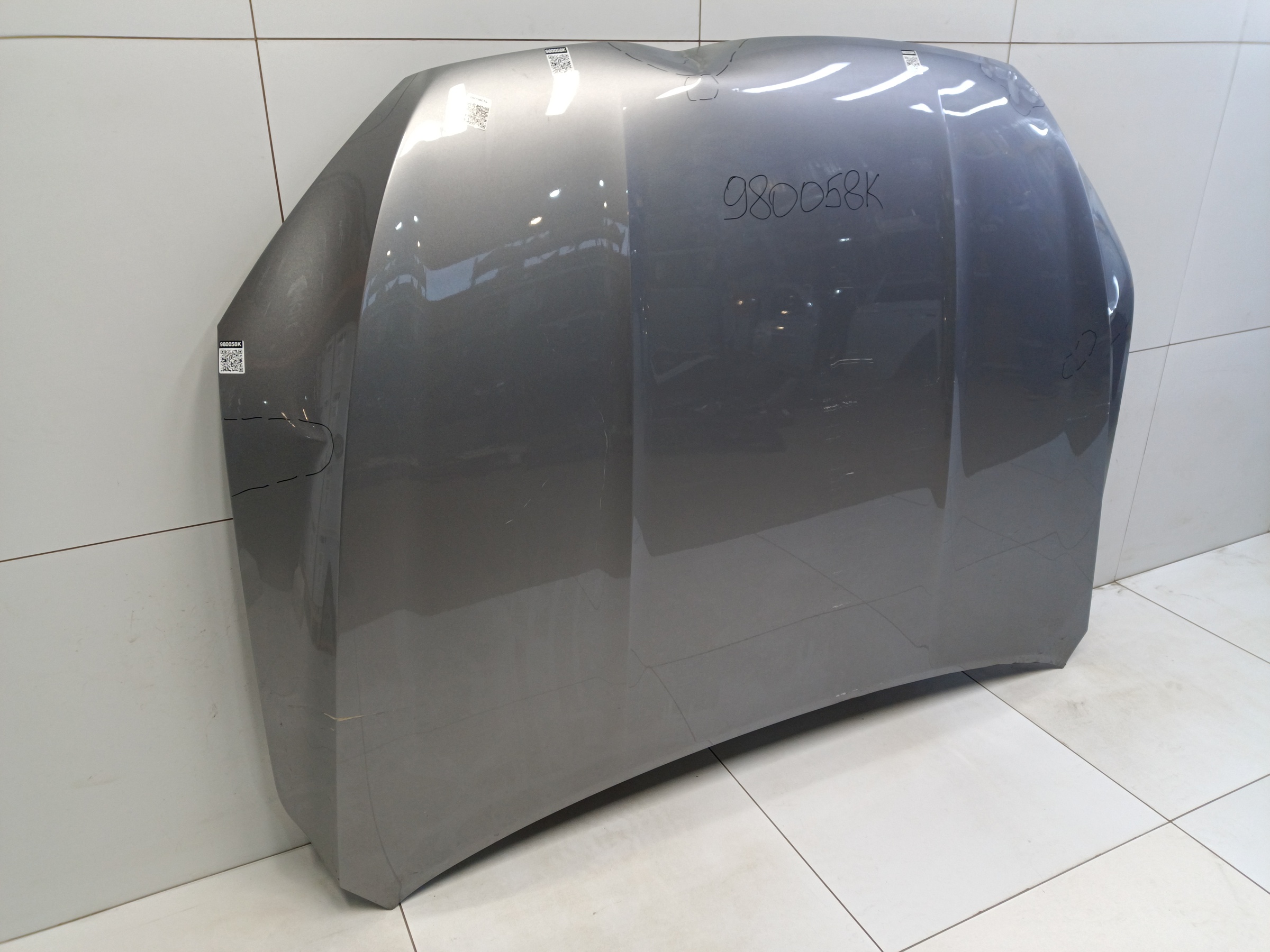 Капот Geely Monjaro