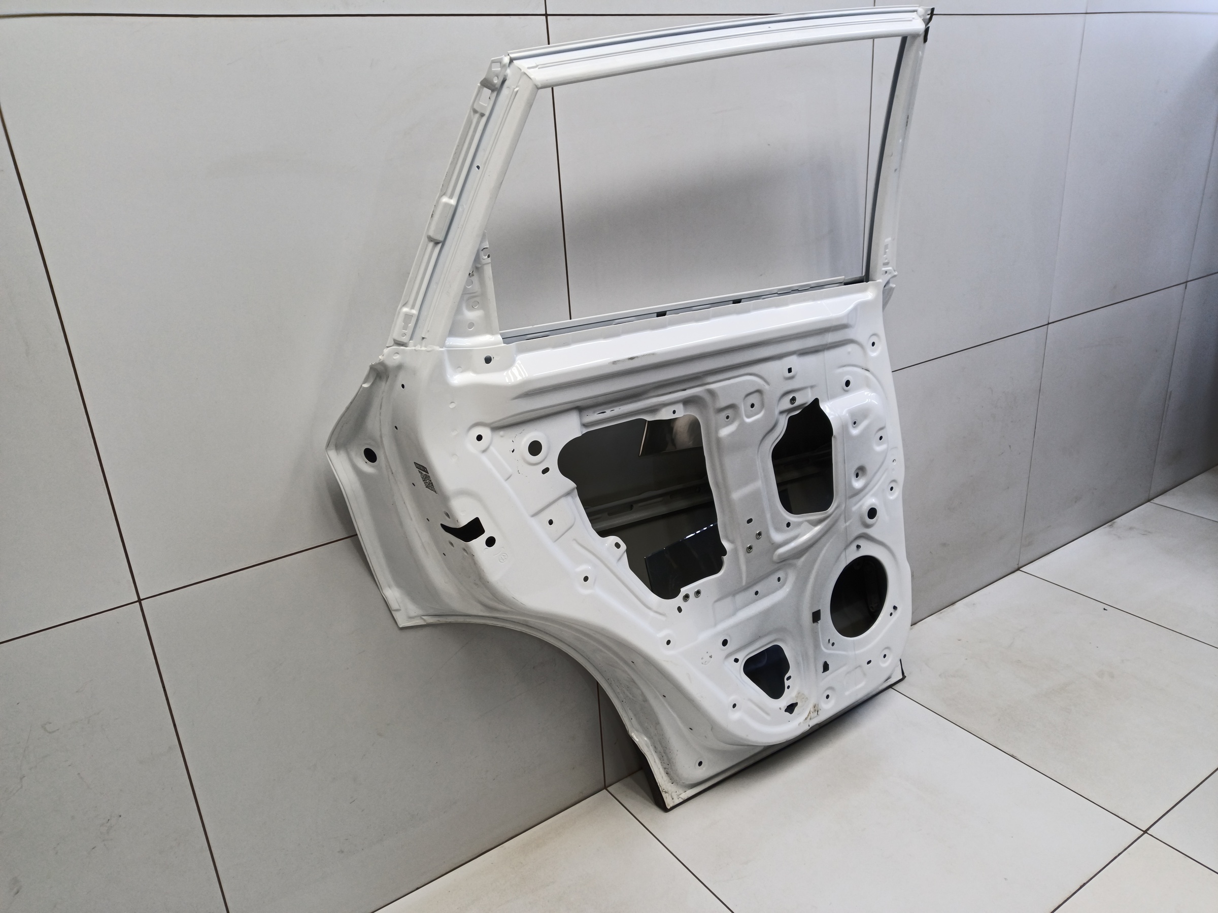 Дверь задняя левая Geely Coolray