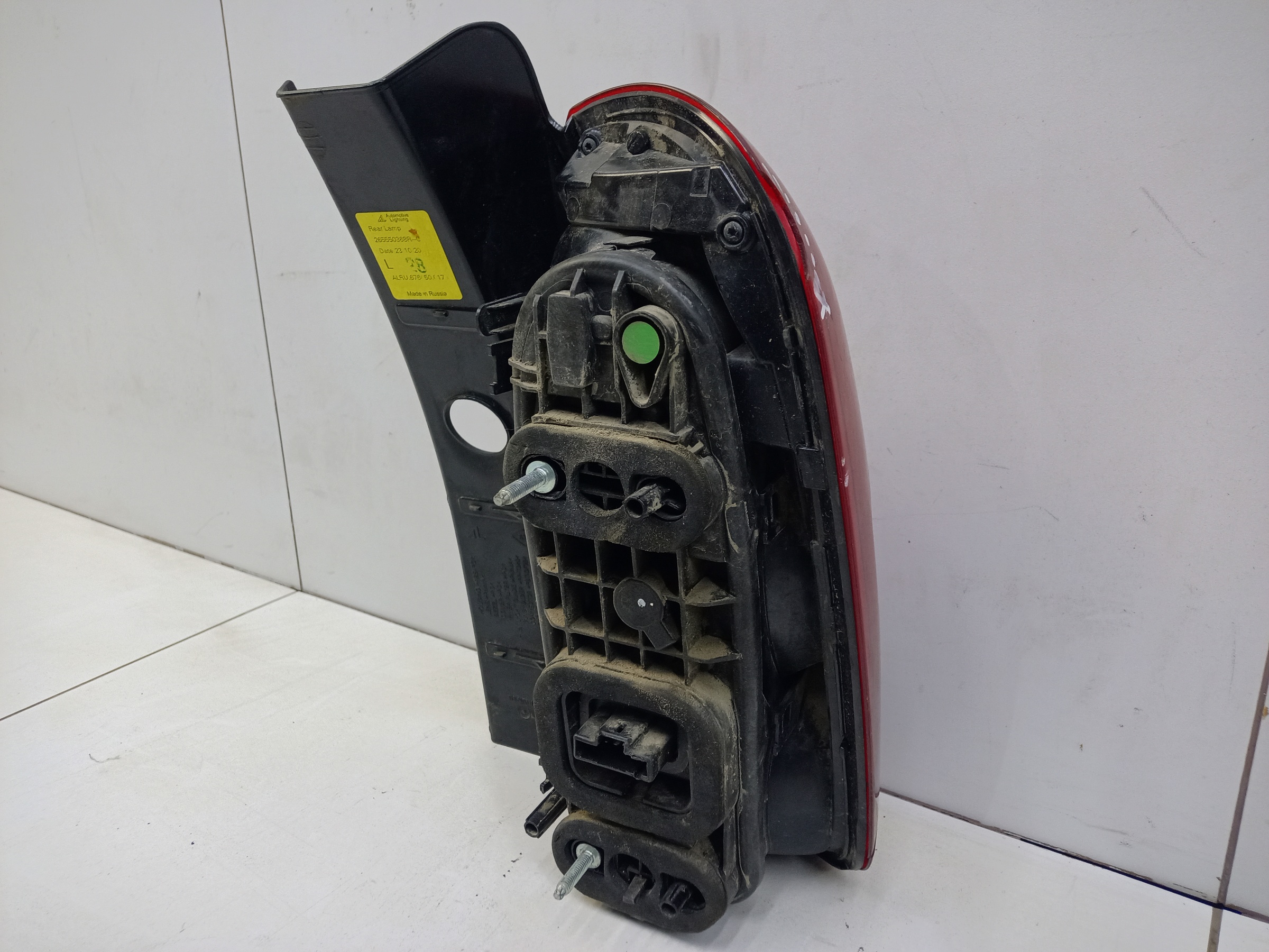 Фонарь задний левый наружный Renault Duster 1 Restail
