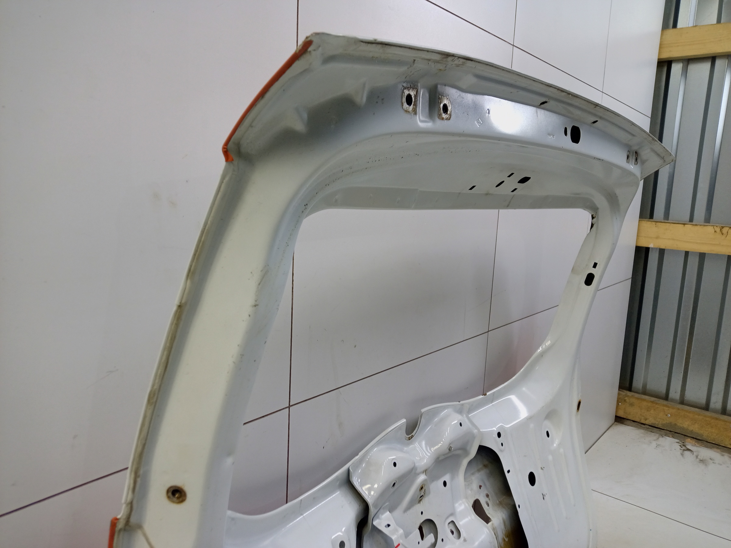 Крышка багажника Renault Duster 1