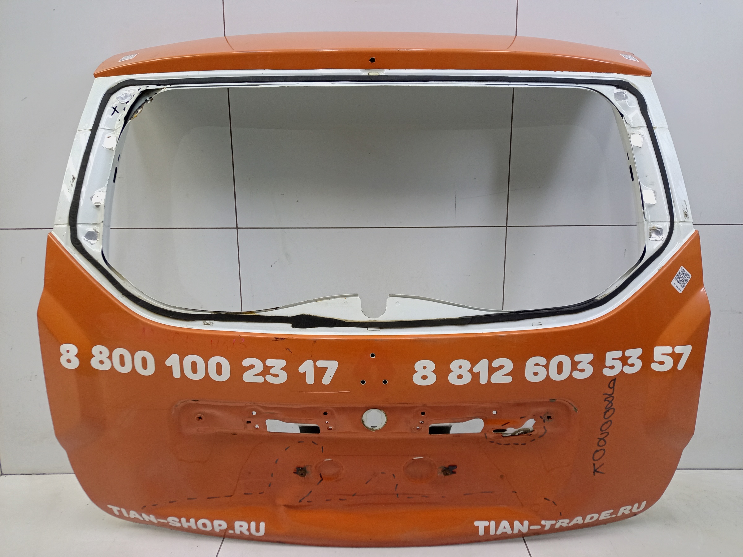 Крышка багажника Renault Duster 1