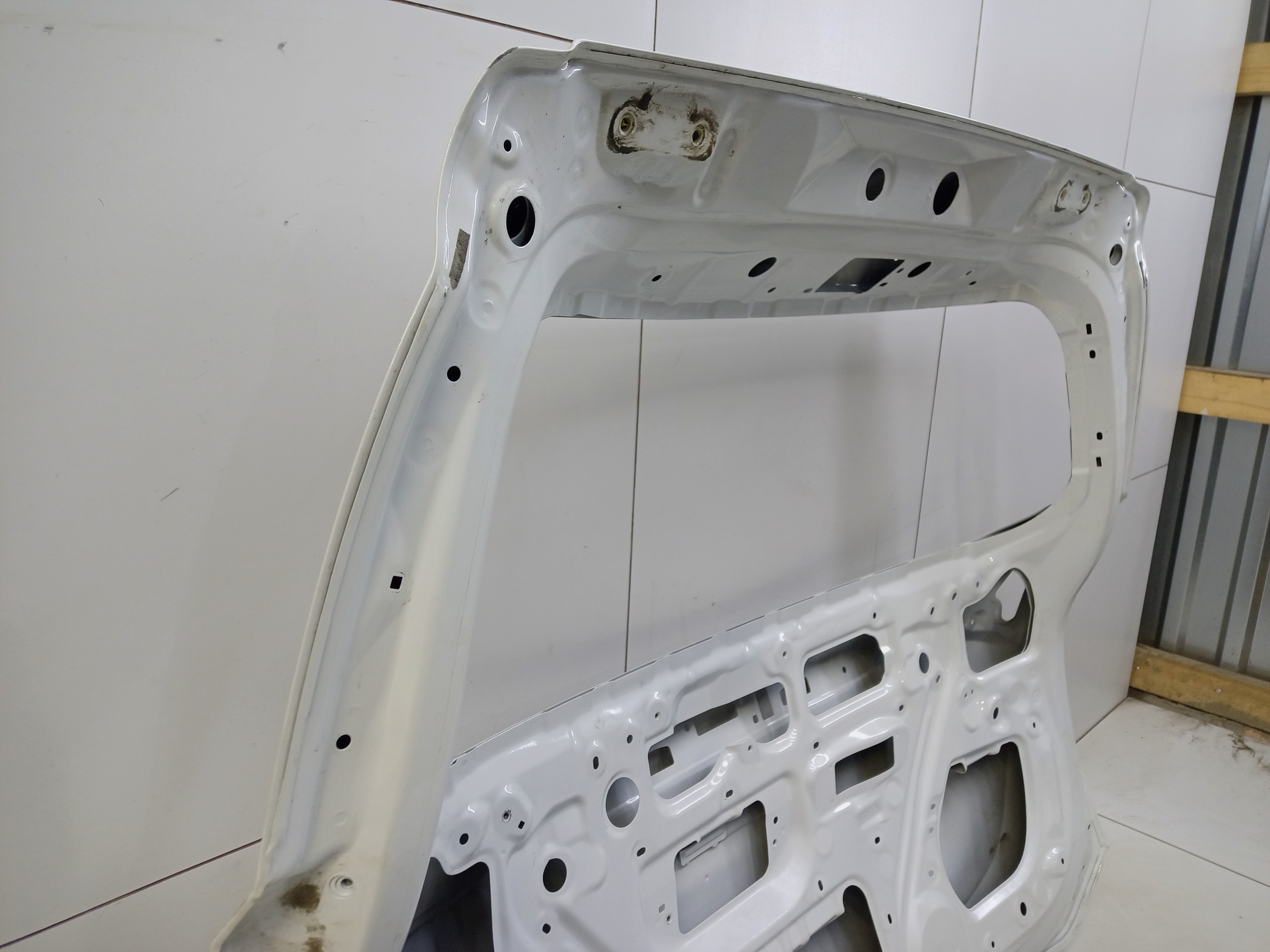 Крышка багажника Toyota RAV4 CA40 Restail