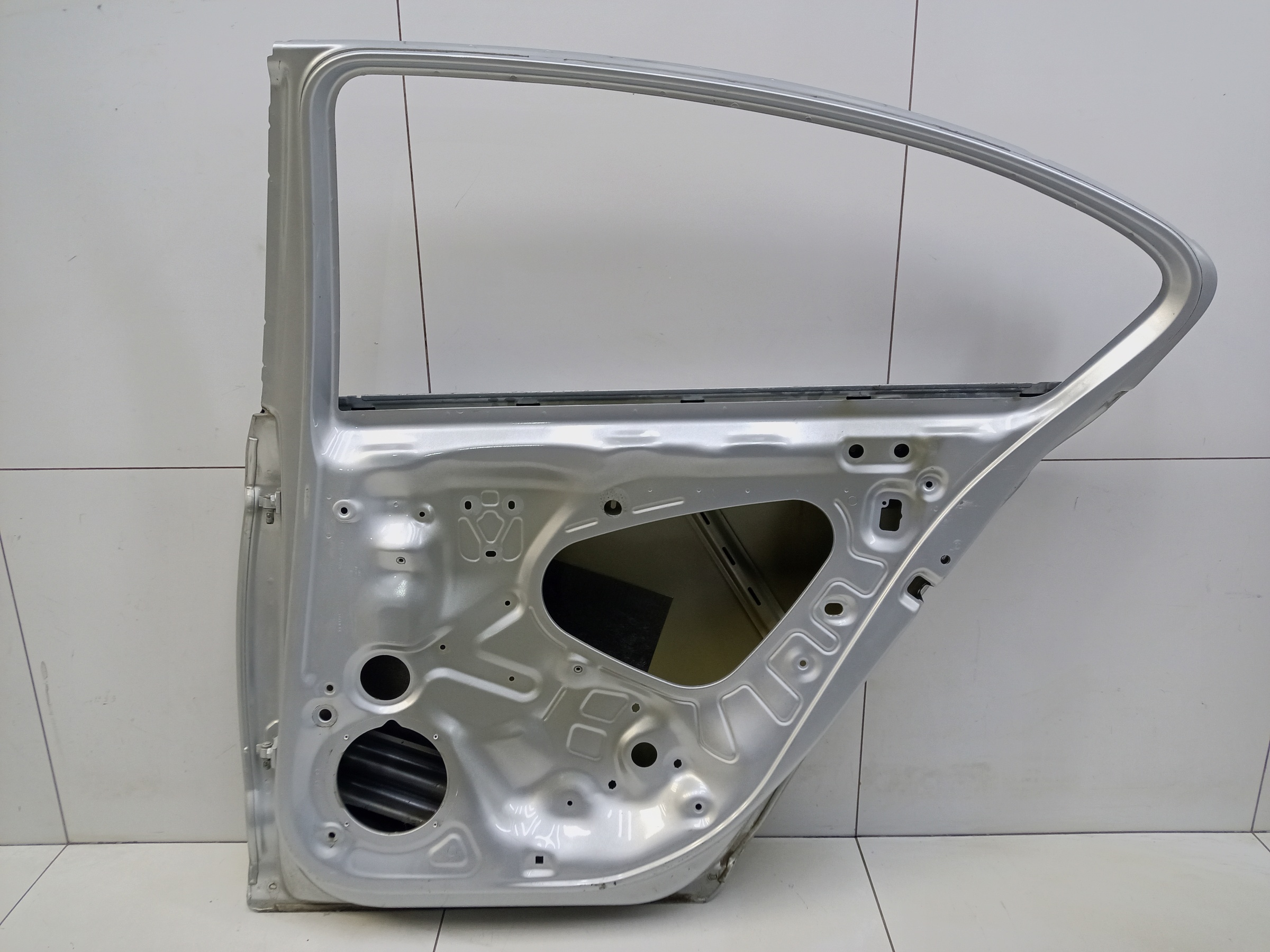 Дверь задняя правая Volkswagen Passat B8 Sedan