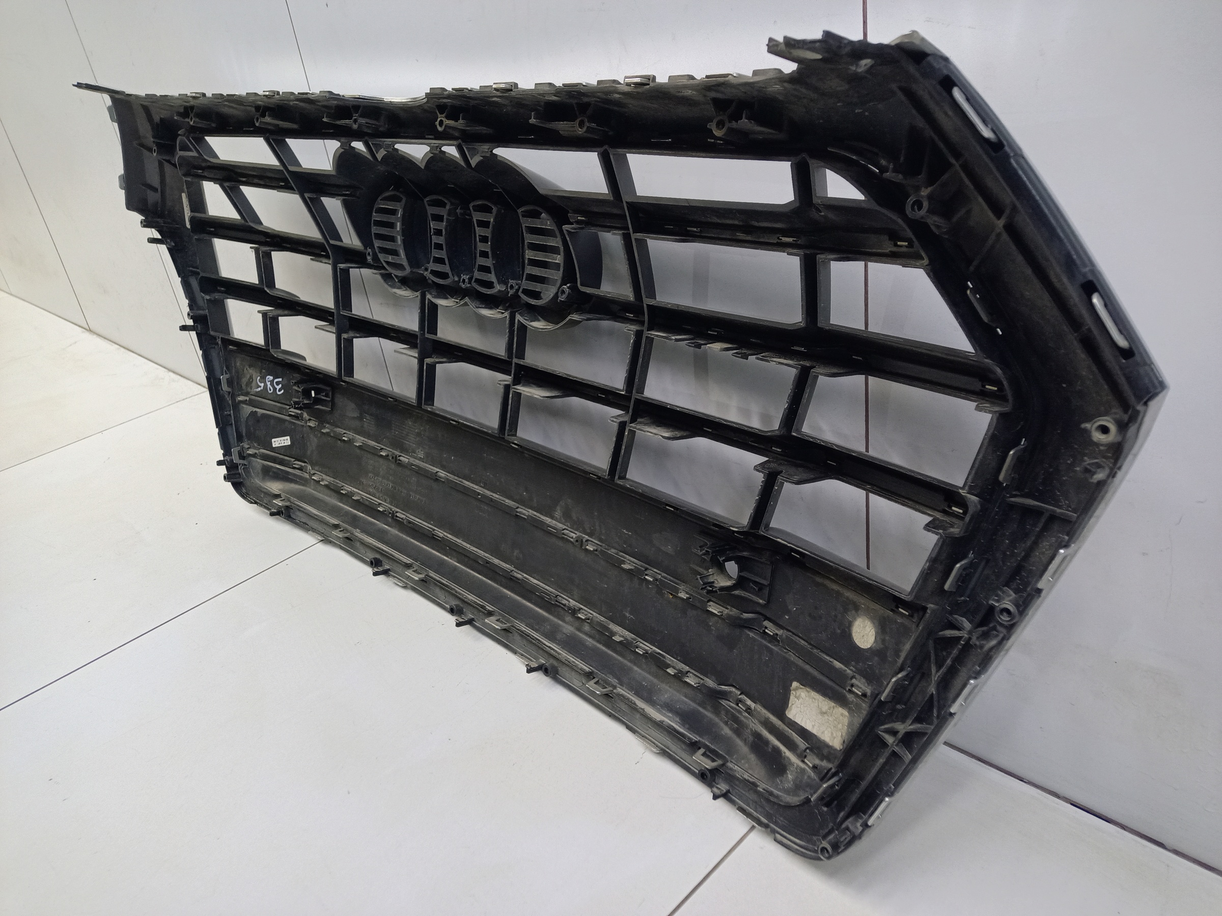 Решётка радиатора Audi Q5 2 S-line серая матовый хром